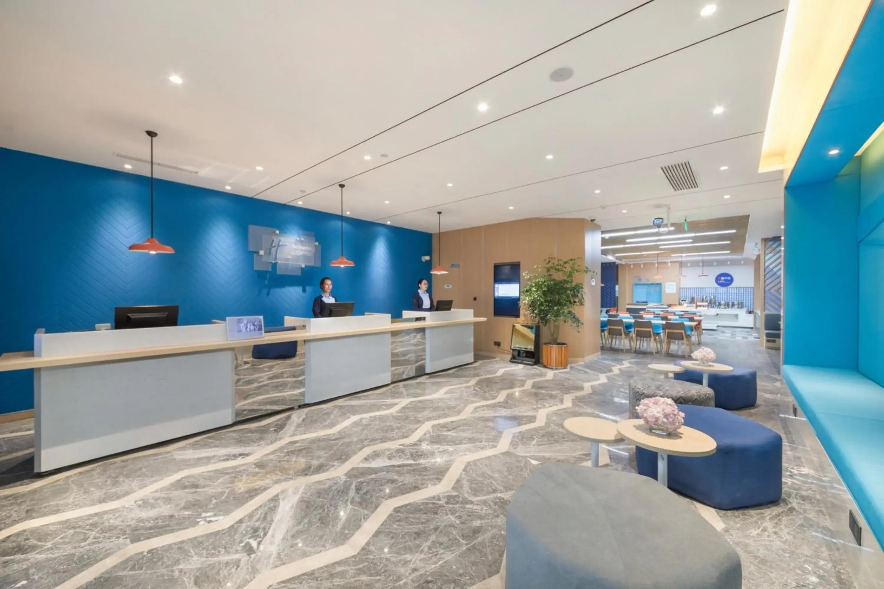 Property building in Holiday Inn Express Shanghai Jiading Center by IHG Property building in Holiday Inn Express Shanghai Jiading Center by IHG