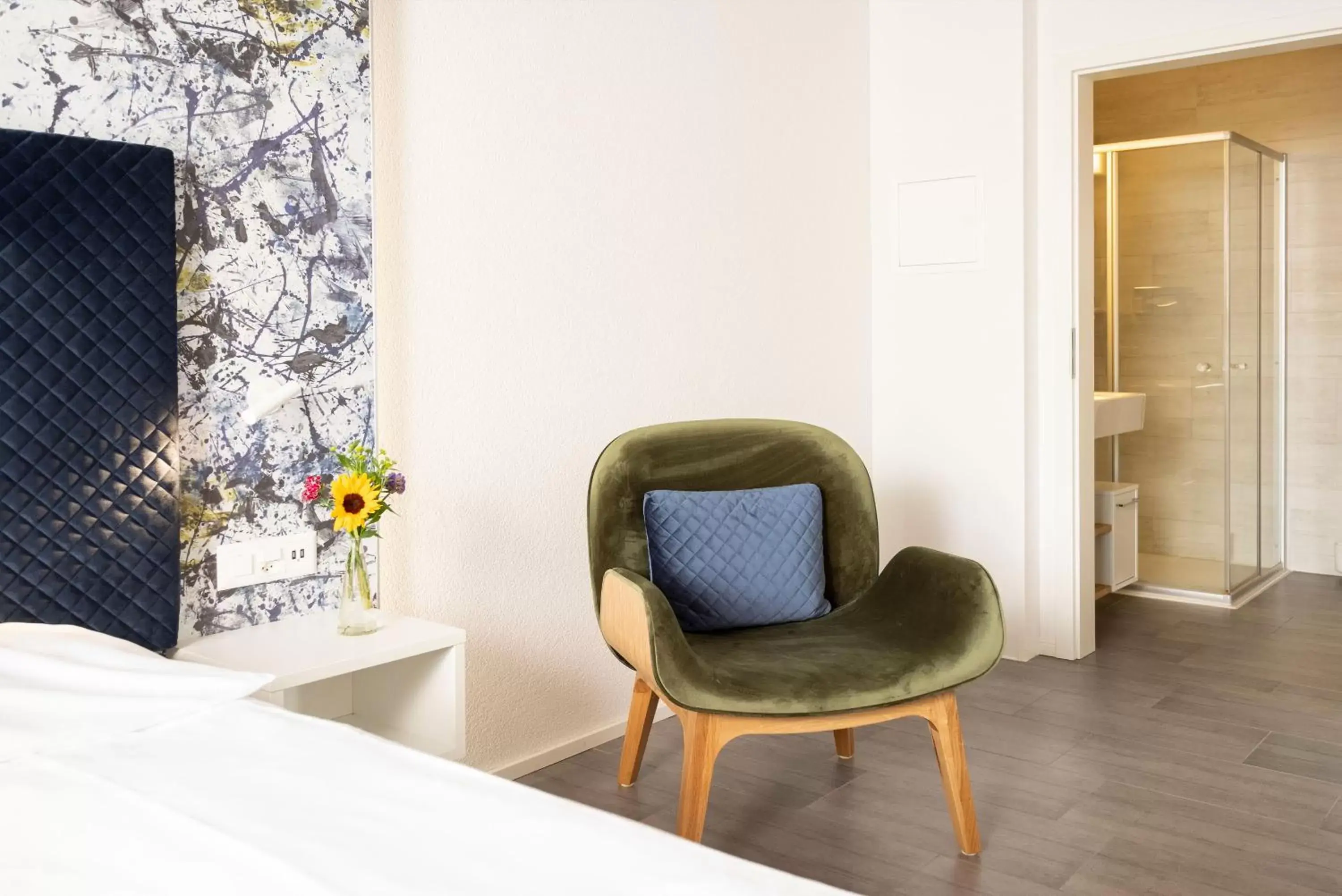 Bedroom, Bed in Tailormade Hotel IDEA Spreitenbach Bedroom, Bed in Tailormade Hotel IDEA Spreitenbach