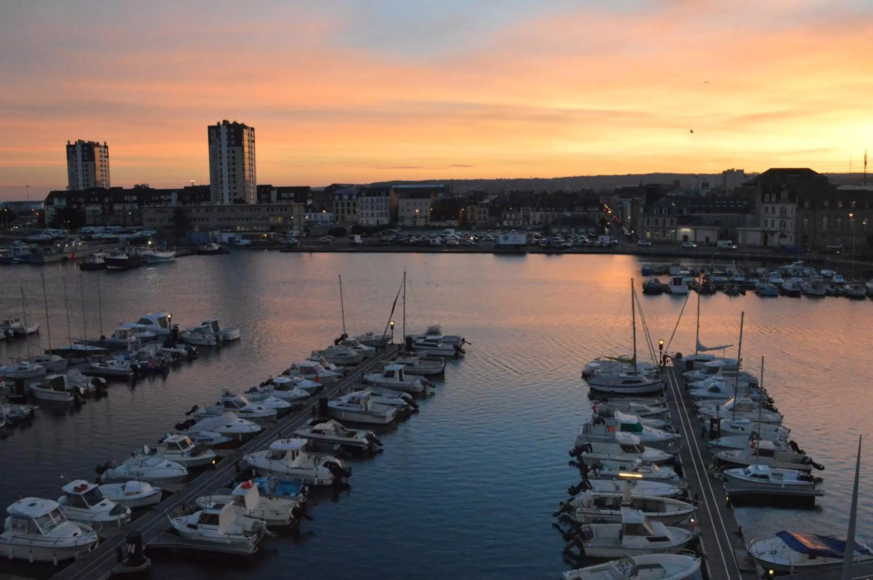 Natural landscape, Sunrise/Sunset in Ambassadeur Hotel - Cherbourg Port de Plaisance