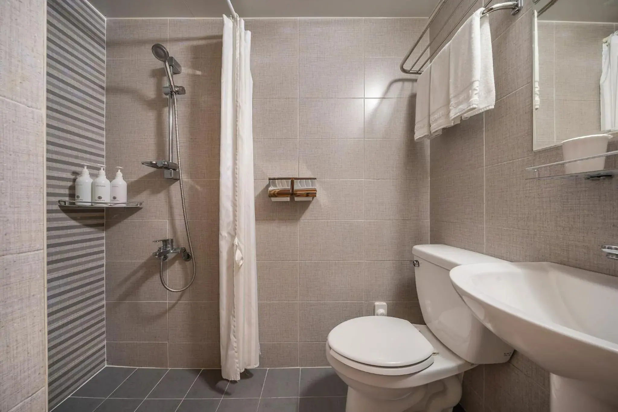 Shower, Bathroom in Hotel Rest Seogwipo