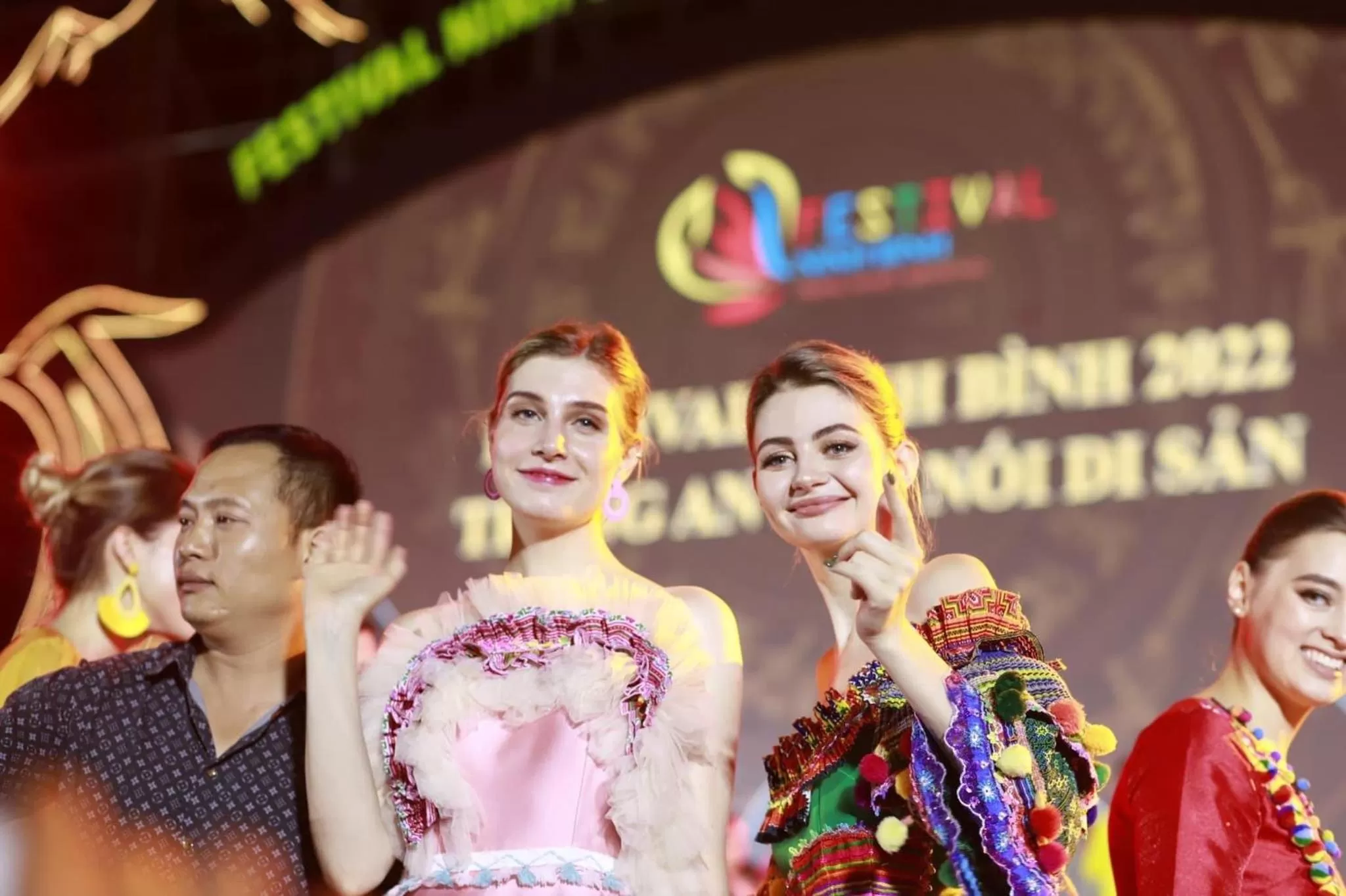 People in O Zoli Home