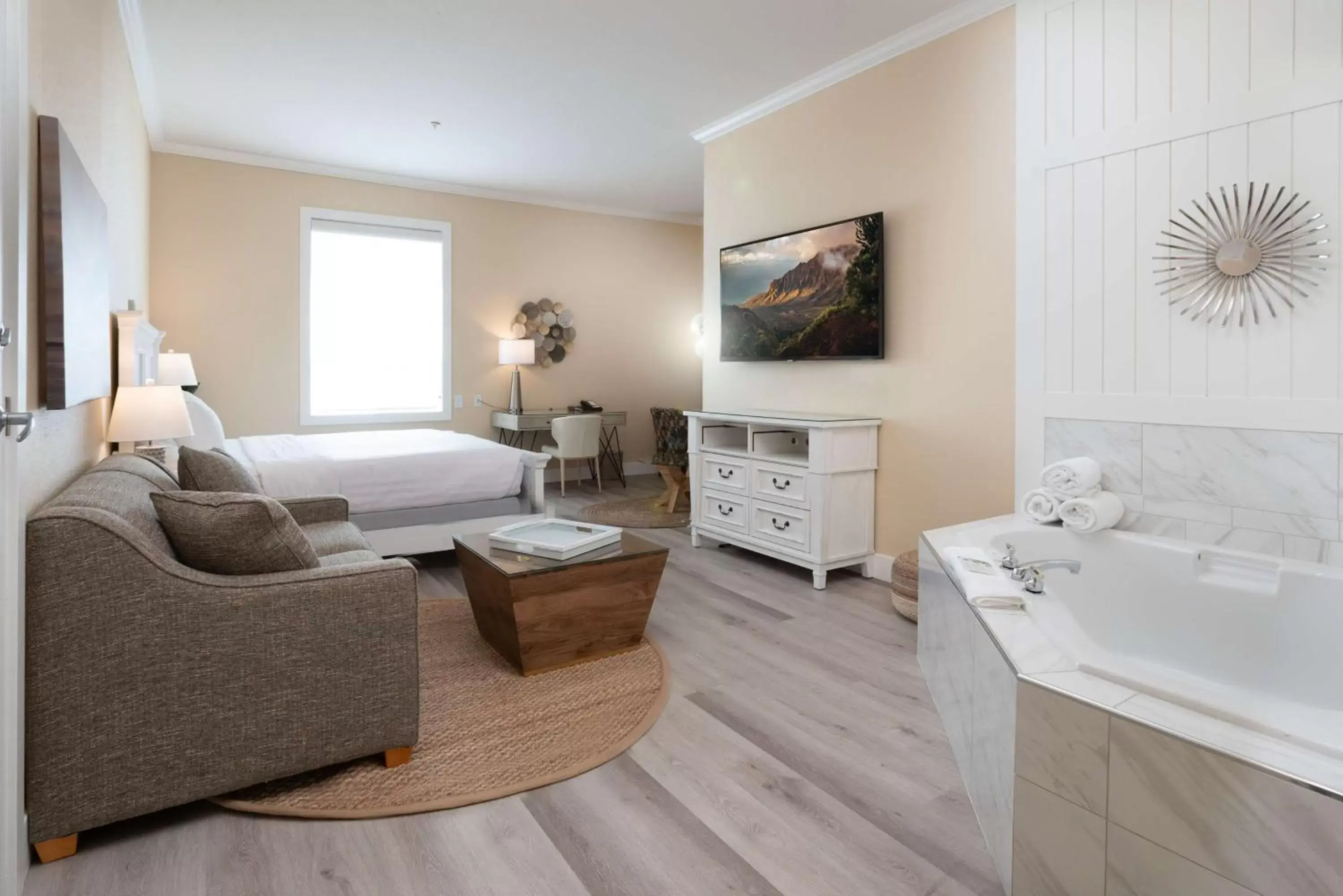 Bedroom, Seating Area in Prestige Harbourfront Resort, WorldHotels Luxury