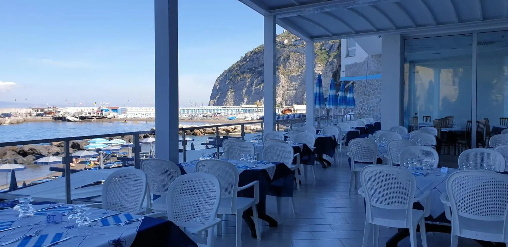 Restaurant/Places to Eat in Hotel Giosue' a mare