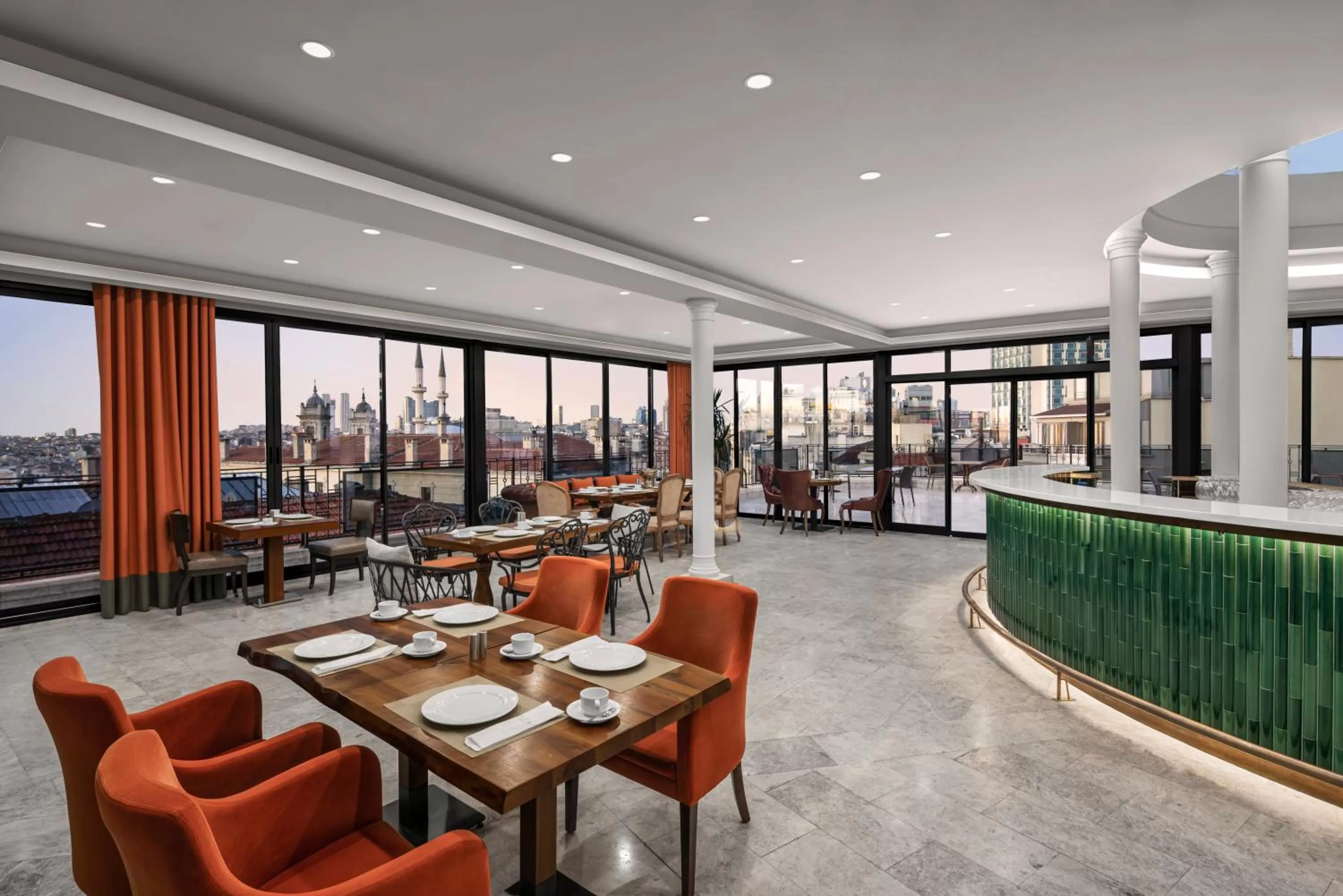 Restaurant/places to eat in AKKA Lush Hotel Taksim