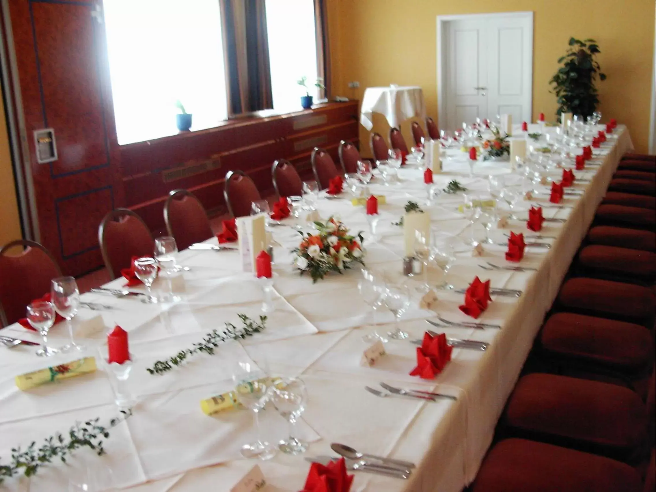 Banquet/Function facilities, Restaurant/Places to Eat in Hotel Falkenstein