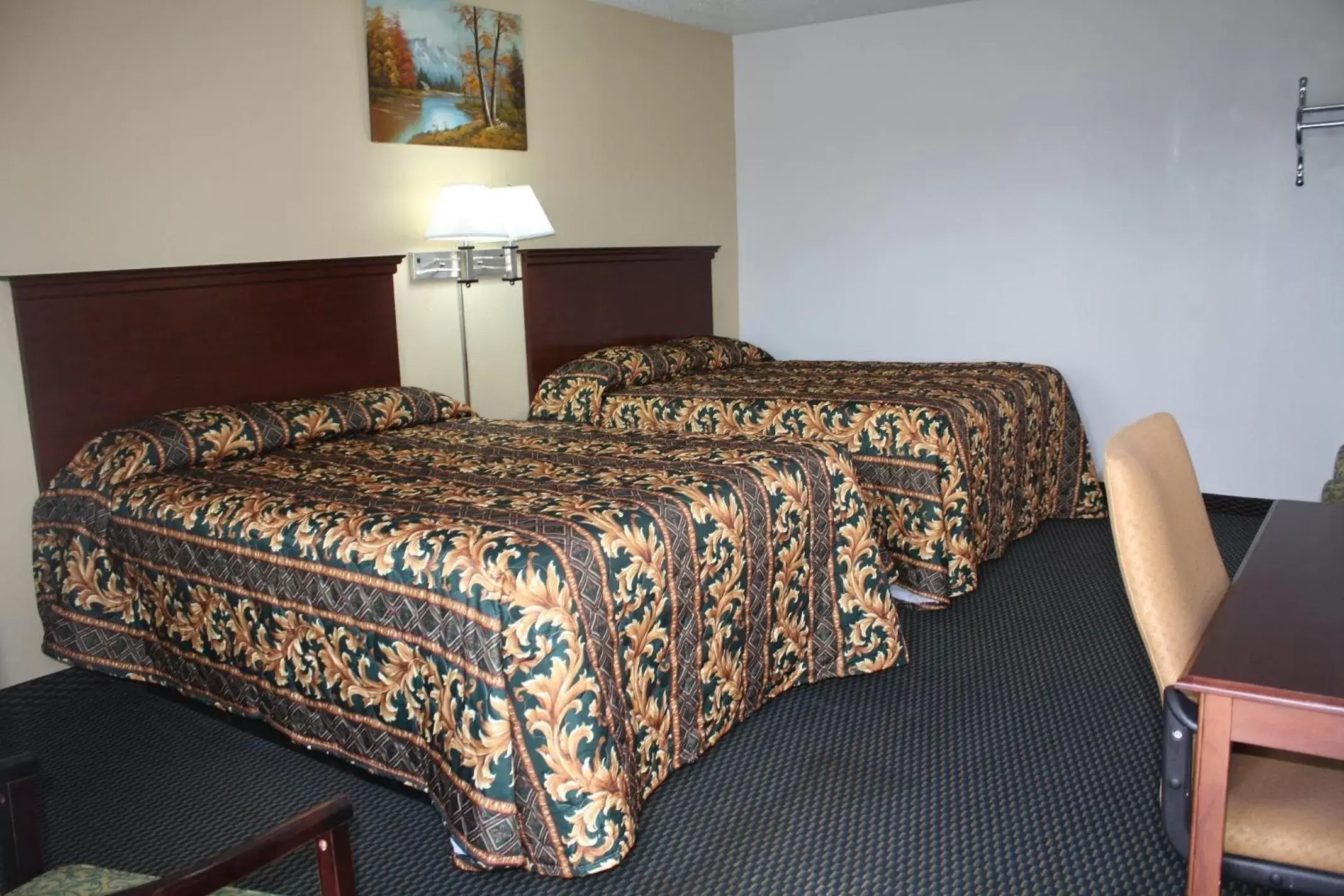 Bed in Deluxe Inn Fort Stockton