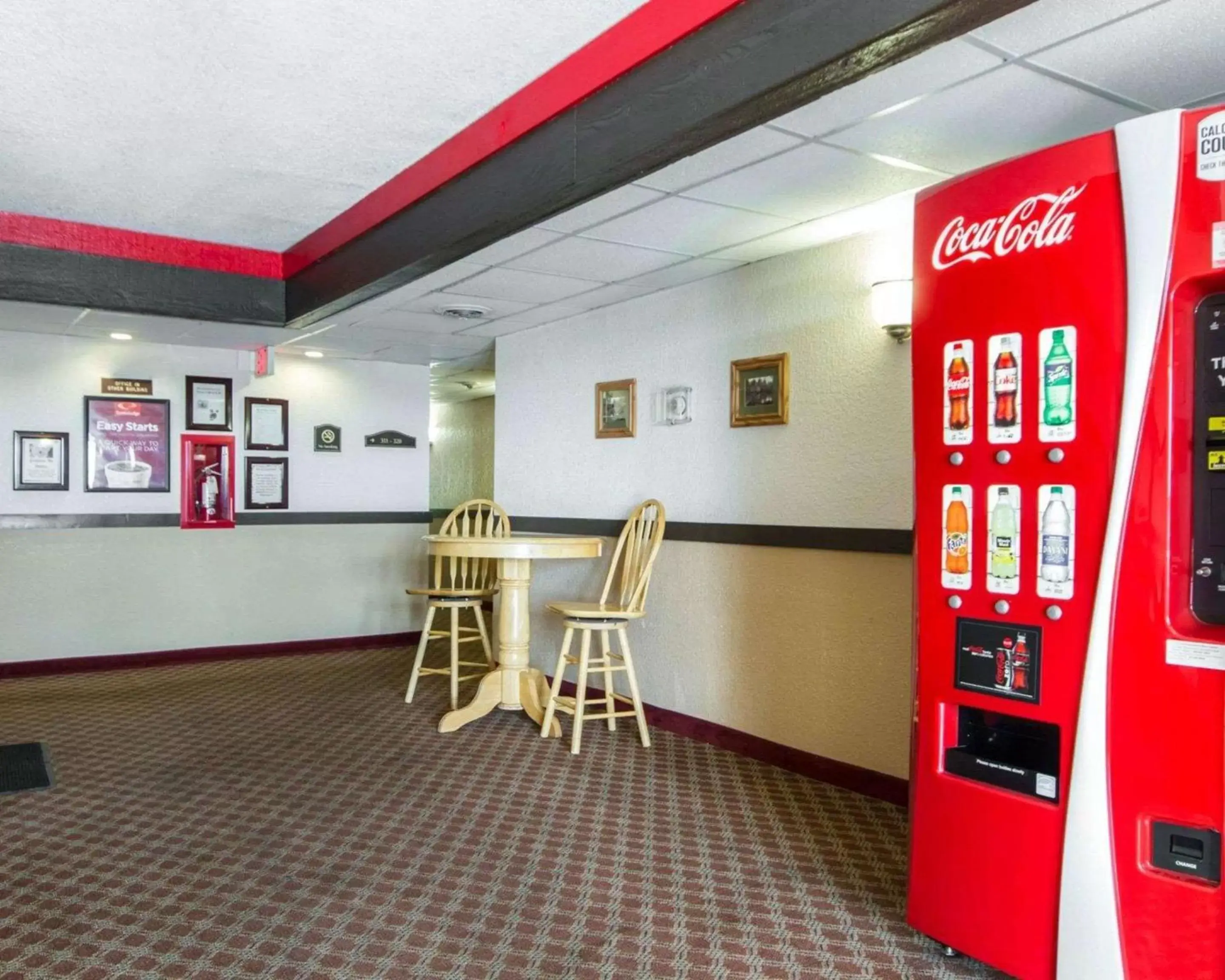 Lobby or reception in Econo Lodge Madison