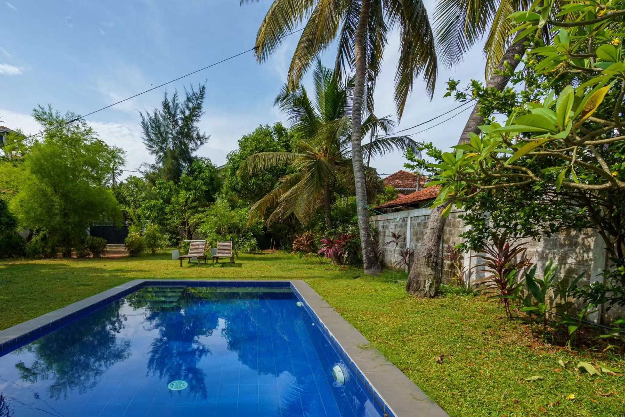 Swimming Pool in Ocean Gate Negombo
