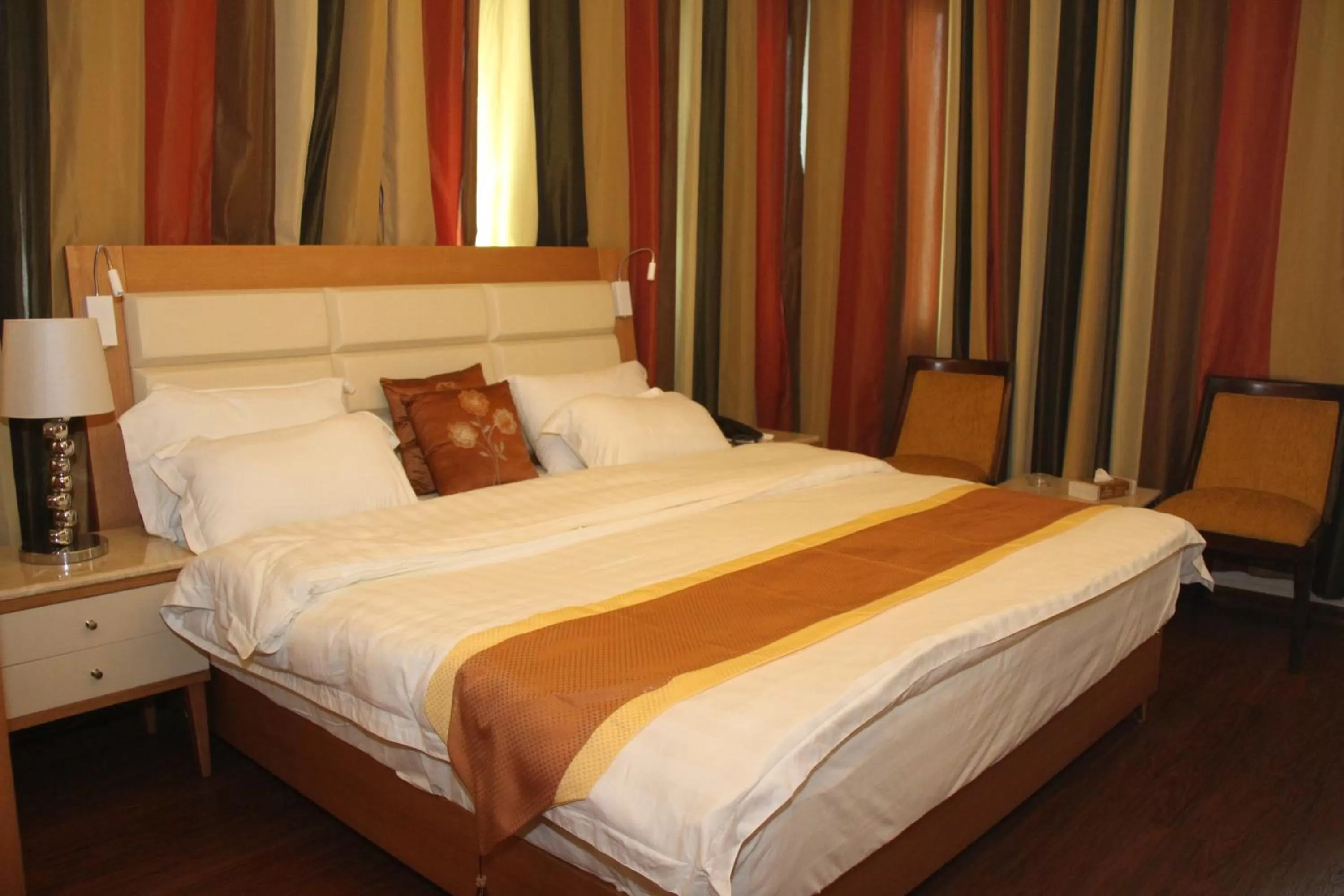 Bedroom, Room Photo in Saleem Afandi Hotel