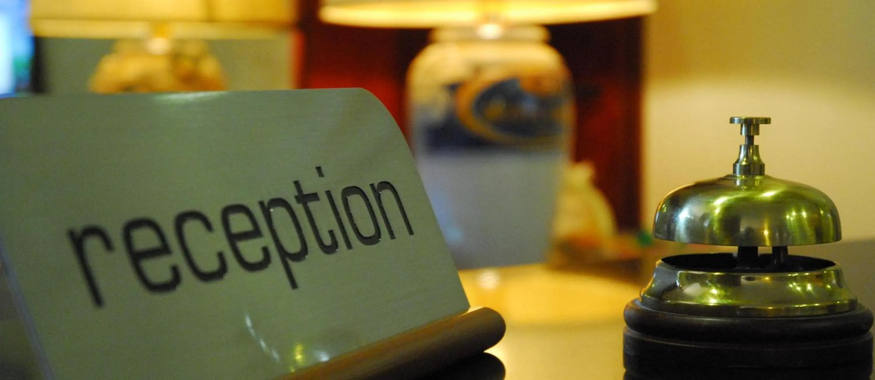 Logo/Certificate/Sign in Hotel Iacone