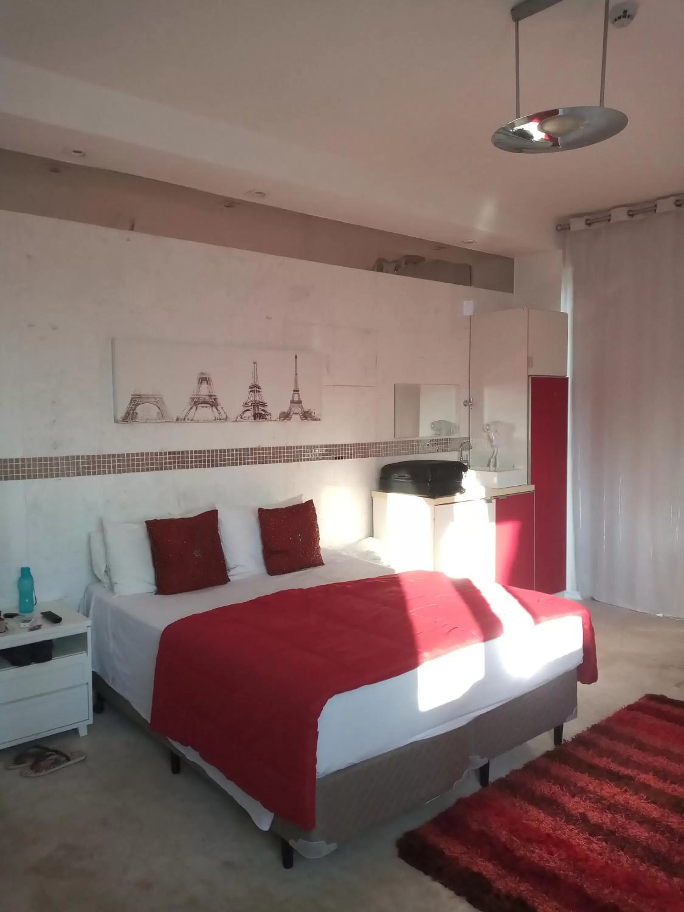 Bedroom, Bed in Compacto Hotel