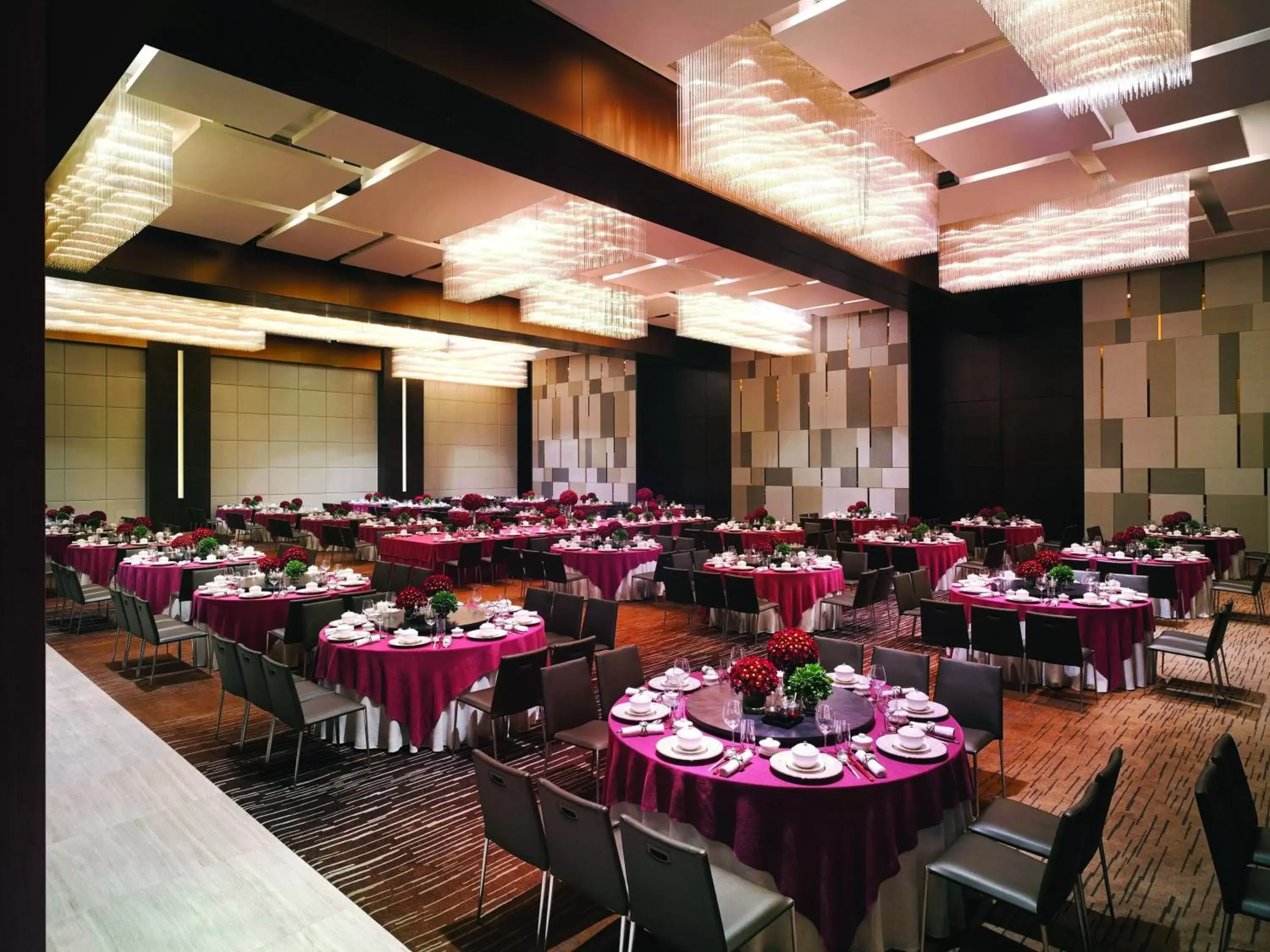 Banquet/Function facilities, Restaurant/Places to Eat in New World Makati Hotel, Manila