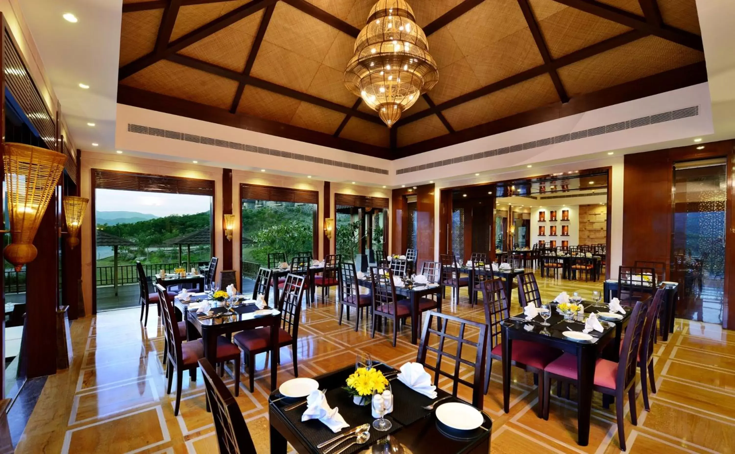 Restaurant/Places to Eat in The Ananta Udaipur Resort & Spa