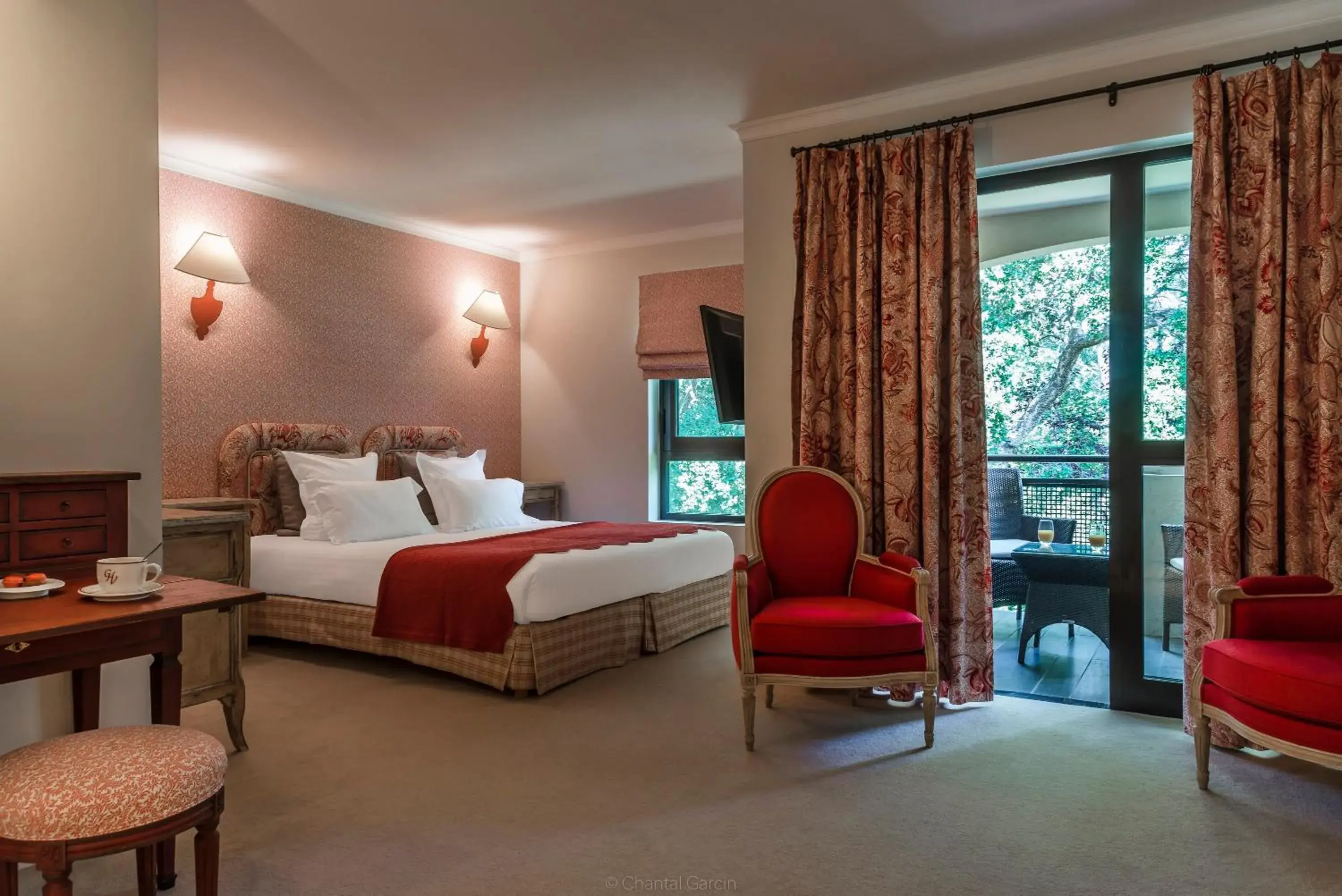 Bedroom in Golf Hôtel de Valescure & Spa NUXE