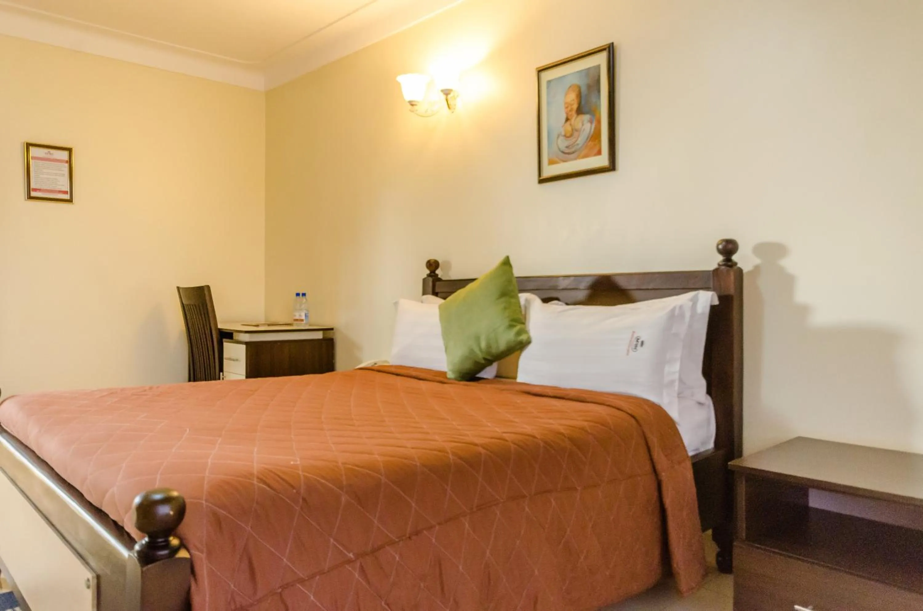 Bedroom, Bed in Marie's Royale Hotel