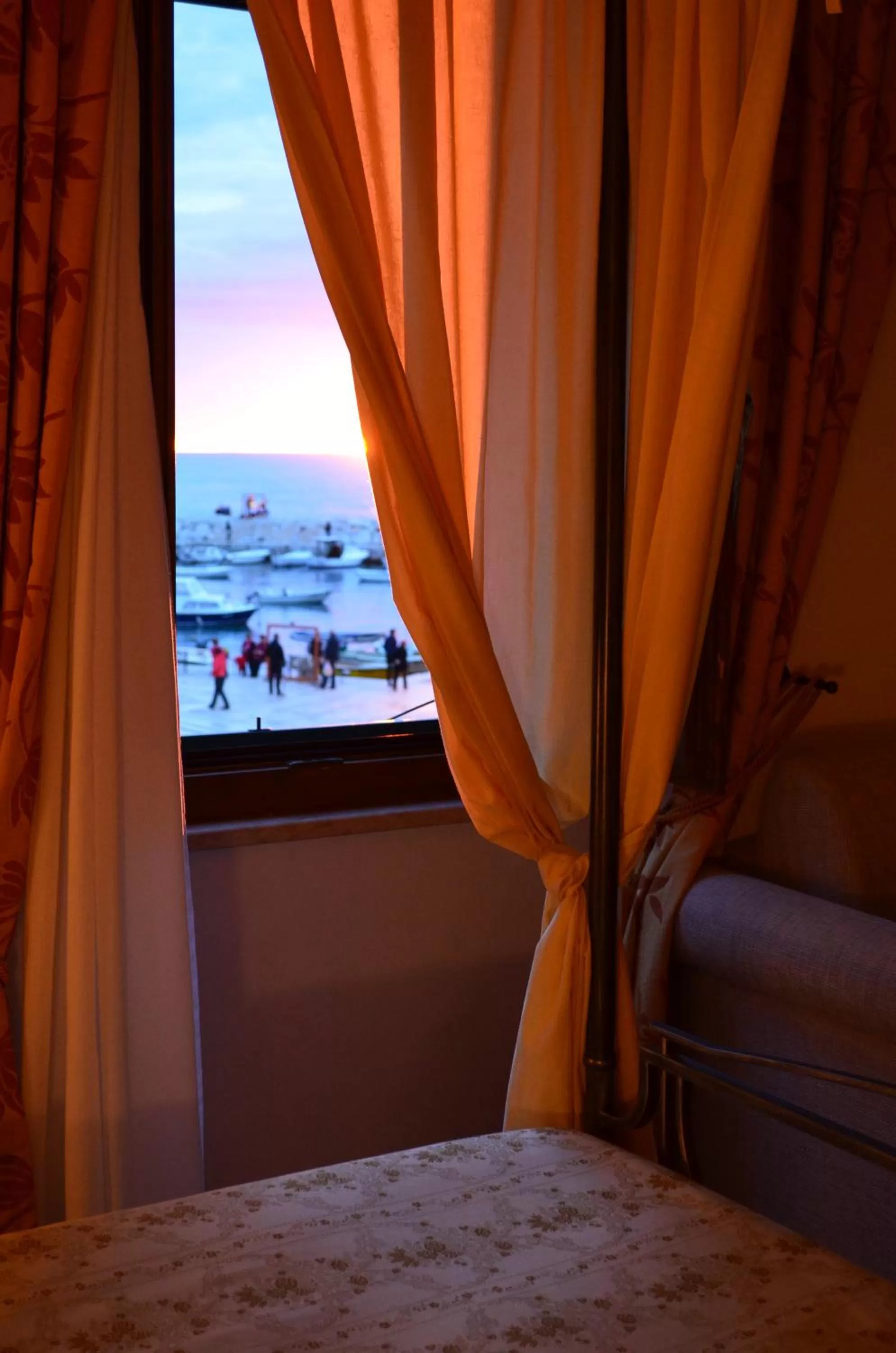 Sea view, Bed in Villetta Phasiana
