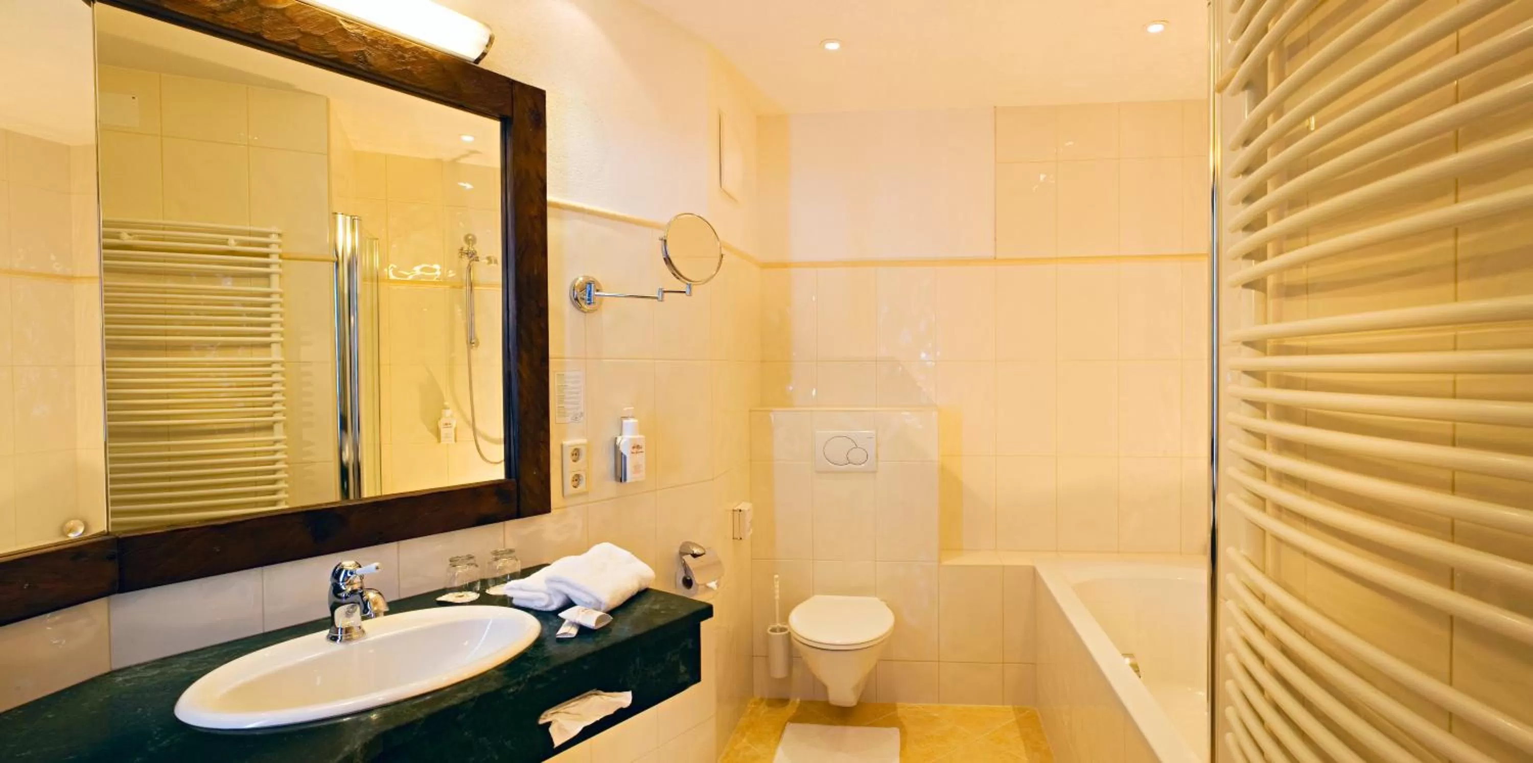 Bathroom in Hotel Spielmann