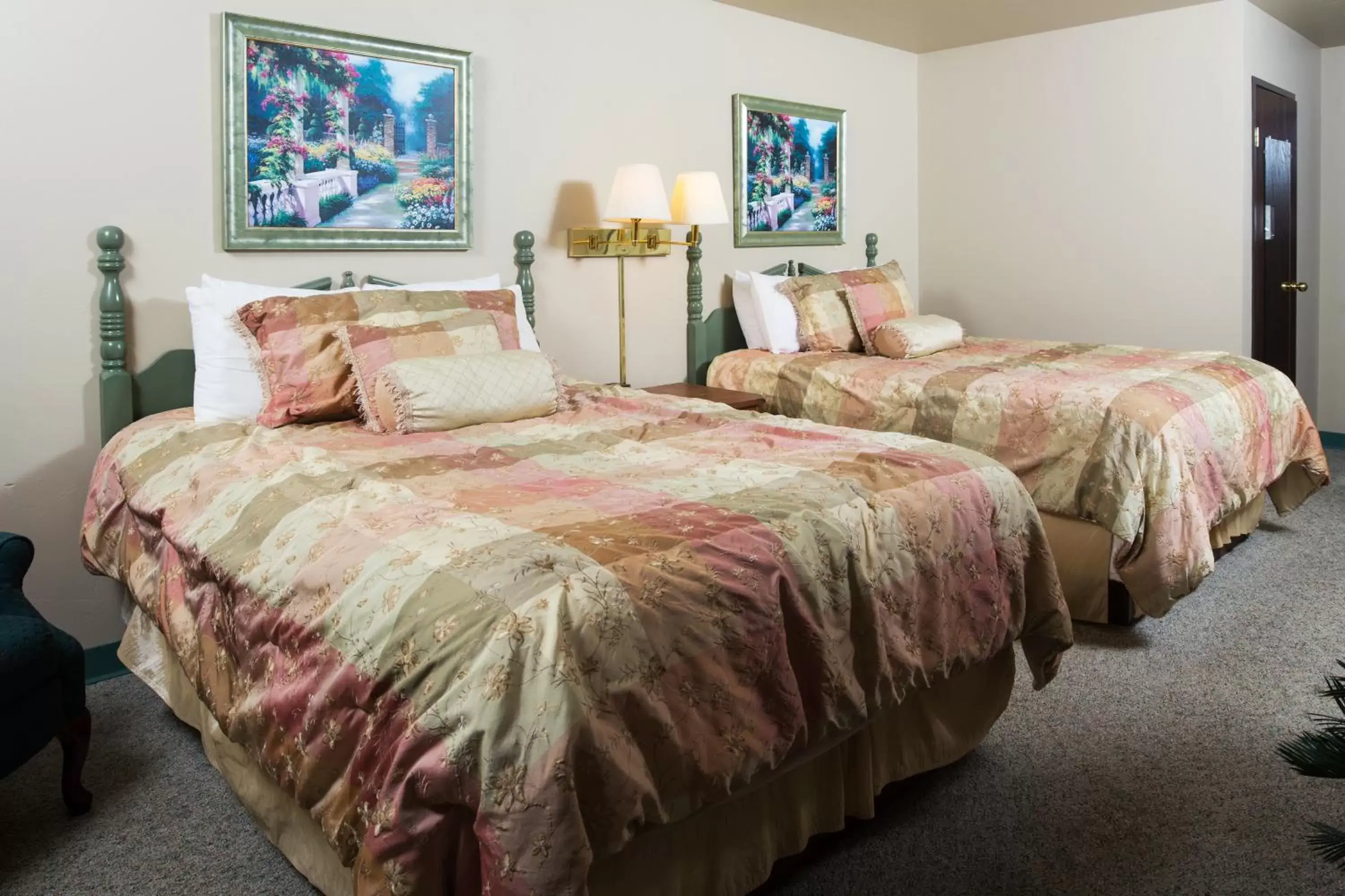 Three Room Suite with Balcony in Hotel J Green Bay Three Room Suite with Balcony in Hotel J Green Bay