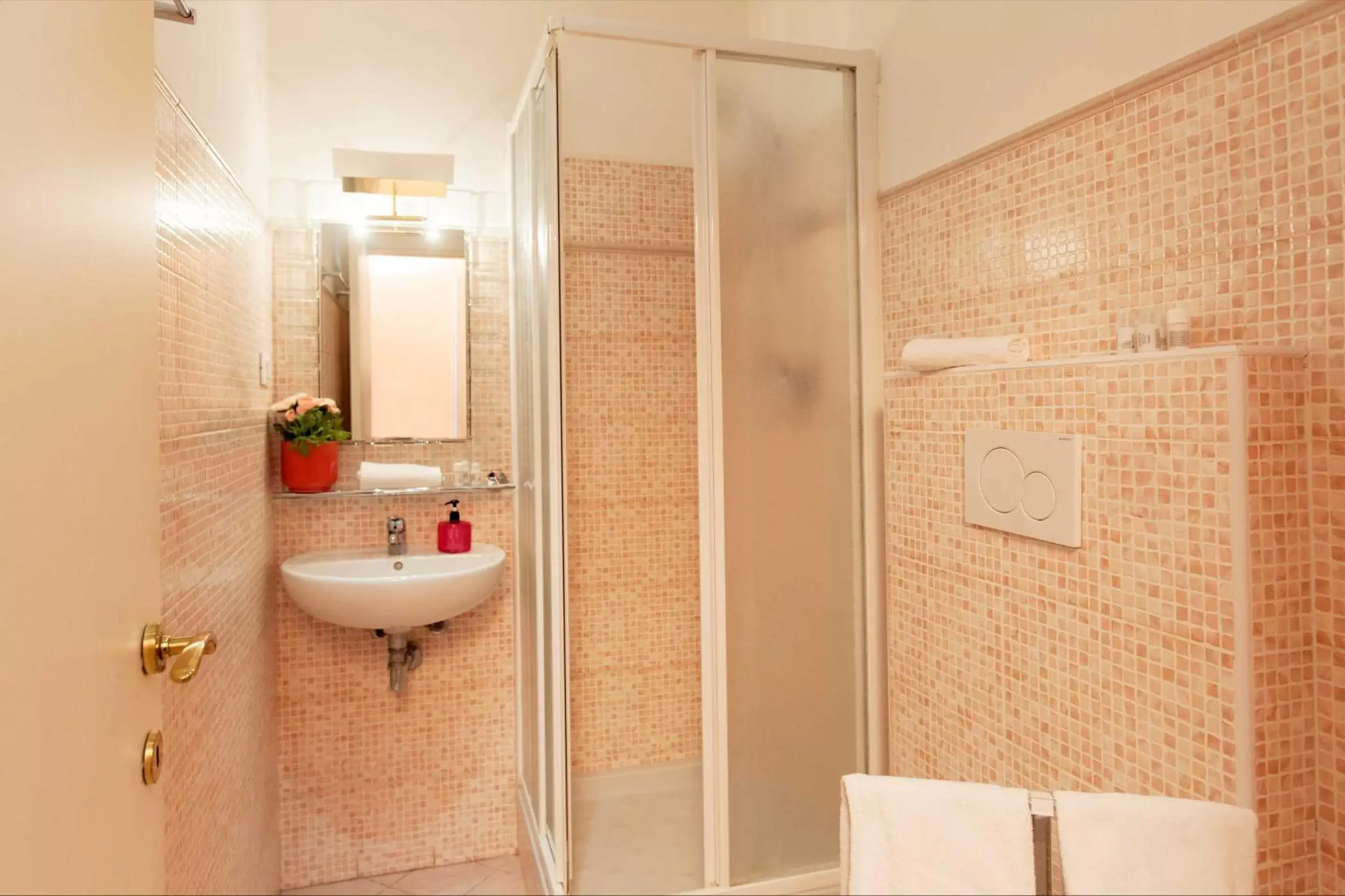 Bathroom in Hotel Jolì