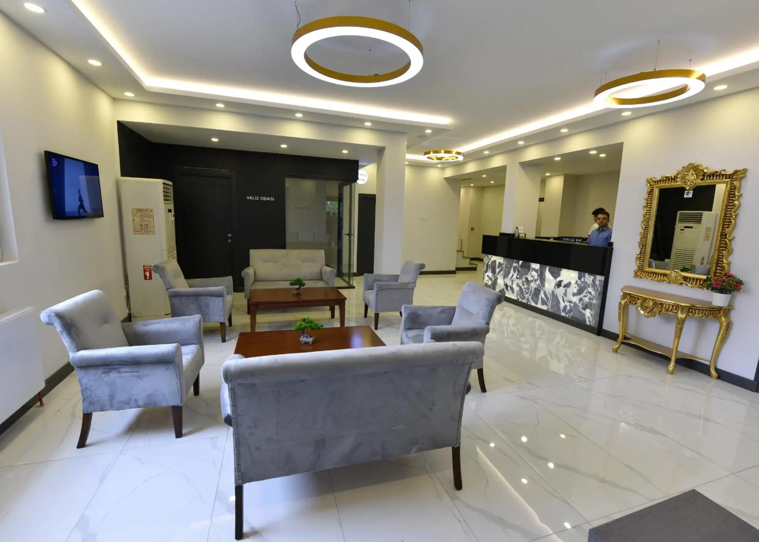 TV and multimedia, Seating Area in Sahil Hotel Pendik