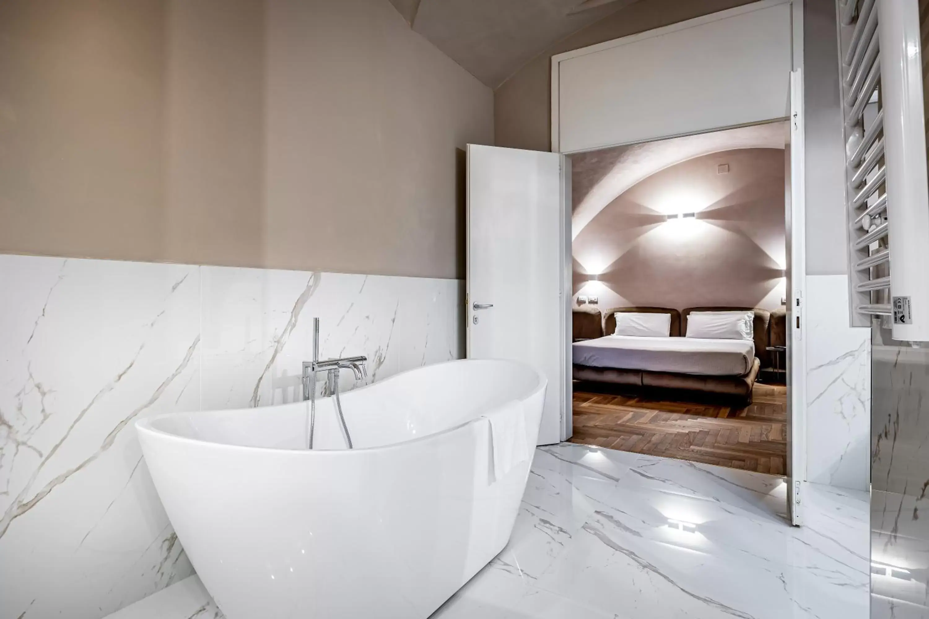 Photo of the whole room, Bathroom in Hotel La Scaletta al Ponte Vecchio