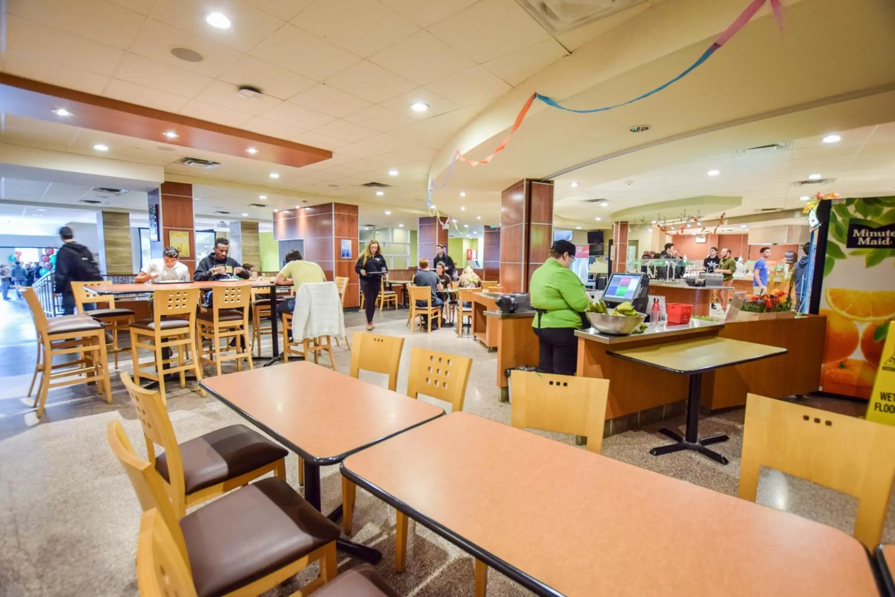 Restaurant/Places to Eat in United College