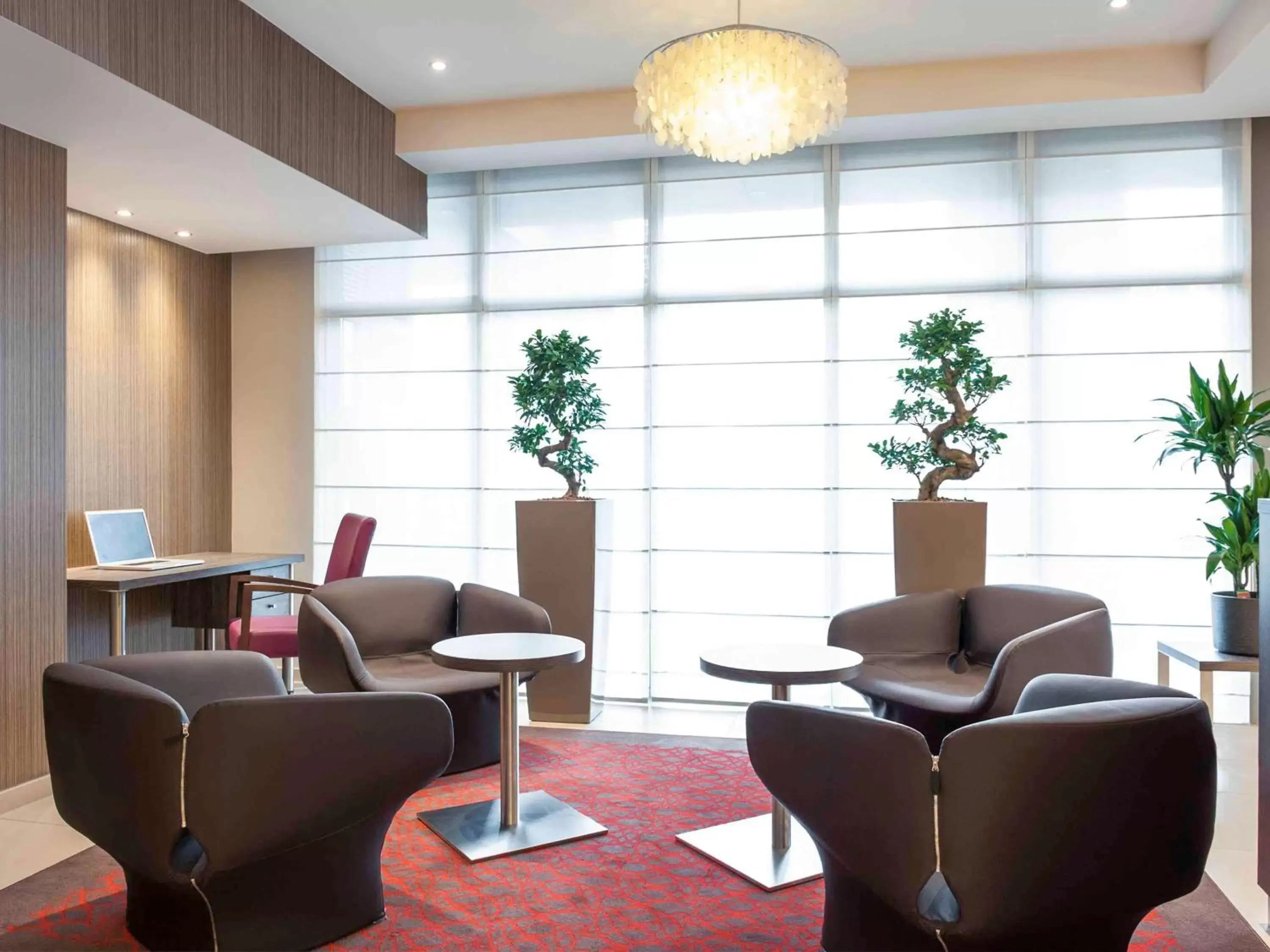 Property building, Lounge/Bar in Mercure Hotel Brussels Centre Midi