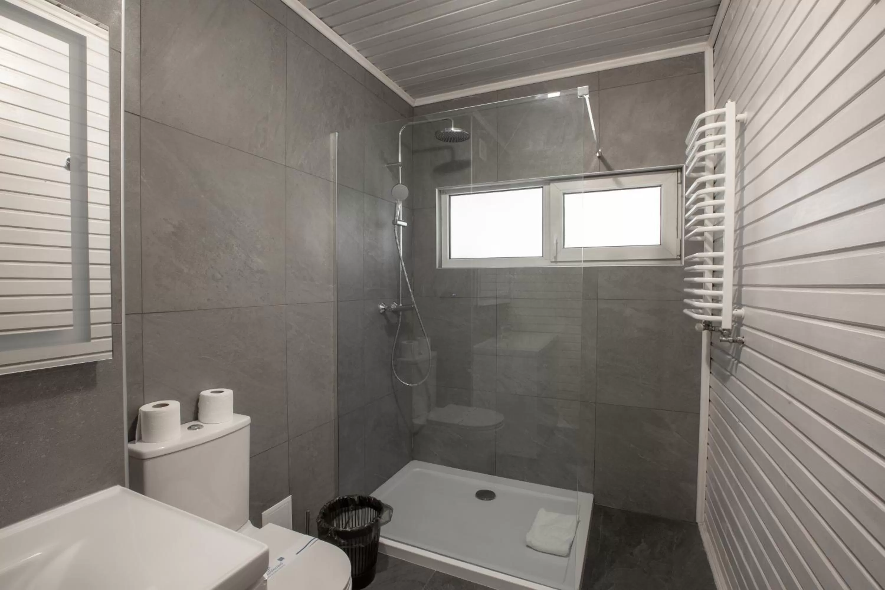 Bathroom in Wellland Hotel