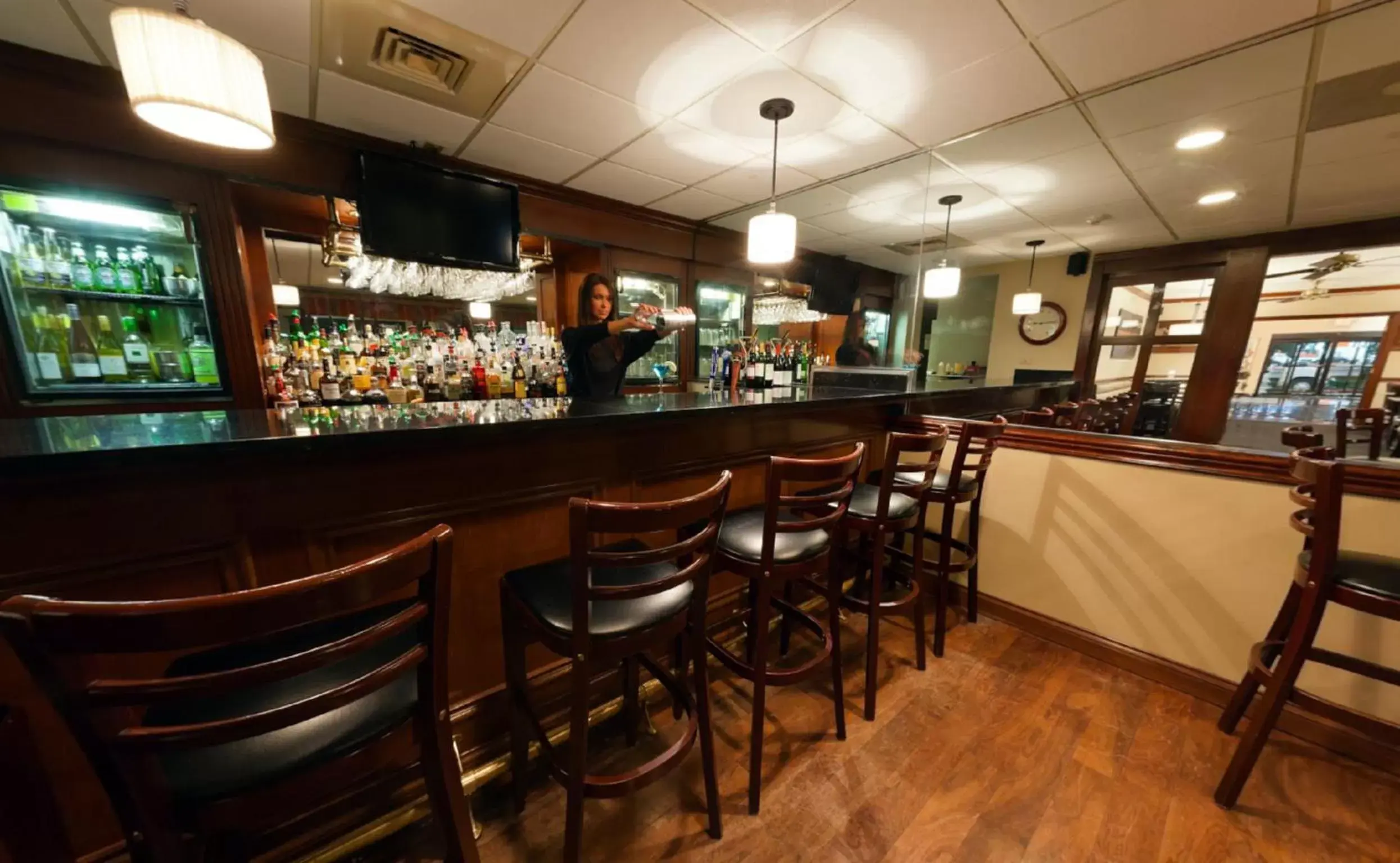Restaurant/places to eat, Lounge/Bar in Radisson Hotel & Conference Center Rockford