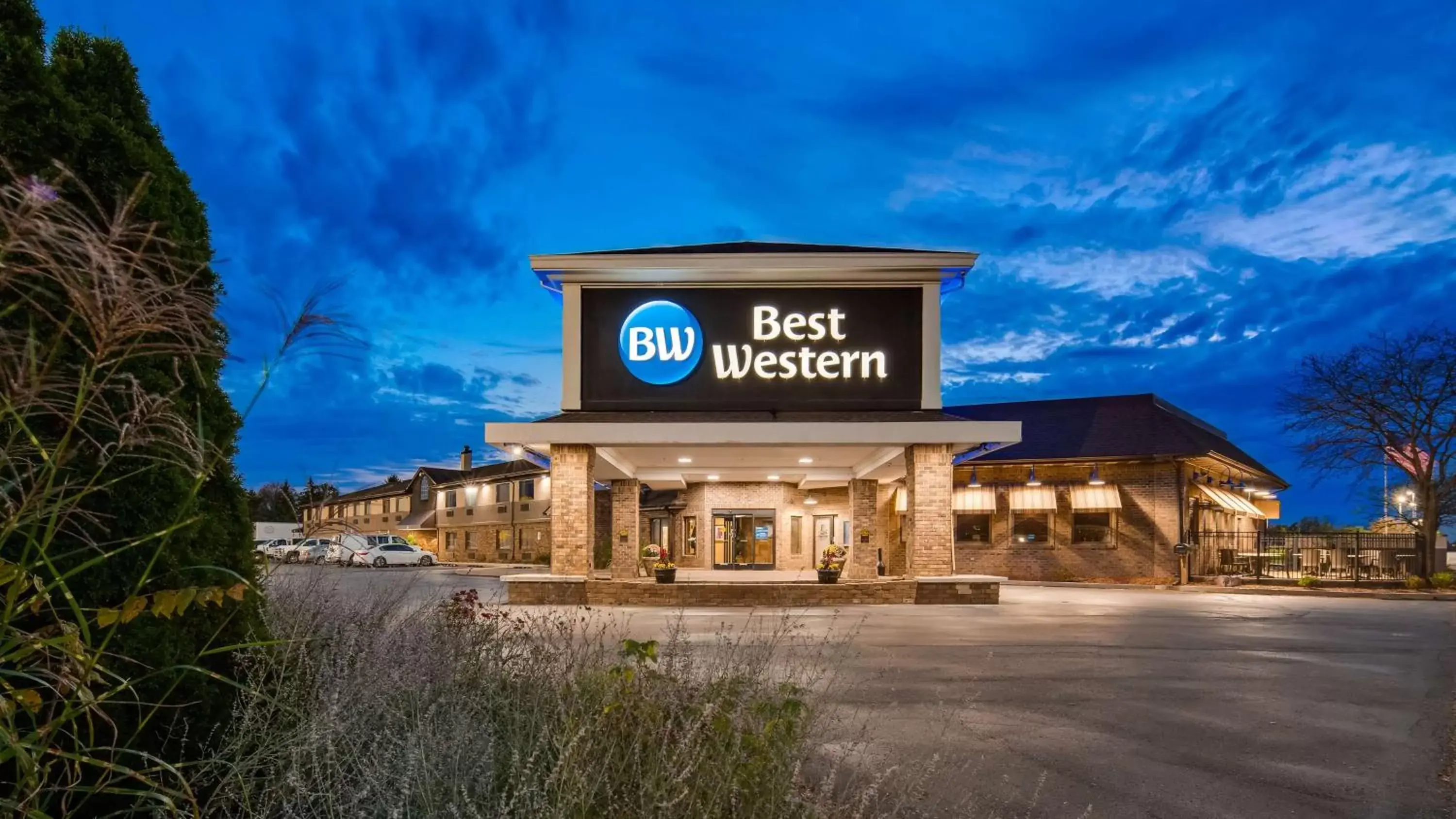 Property Building in Best Western Lapeer Inn