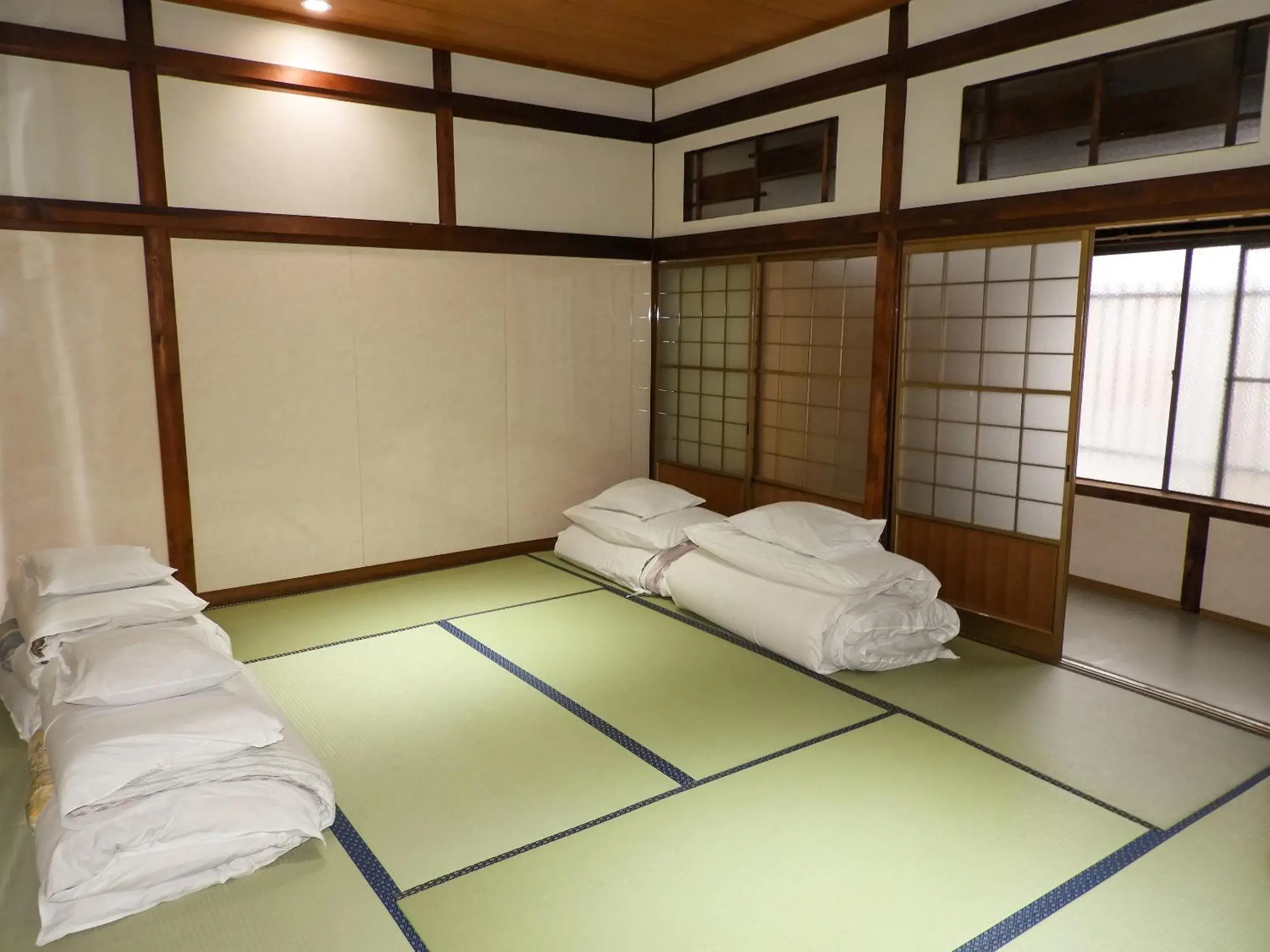 Photo of the whole room, Bed in Yamamoto Ryokan