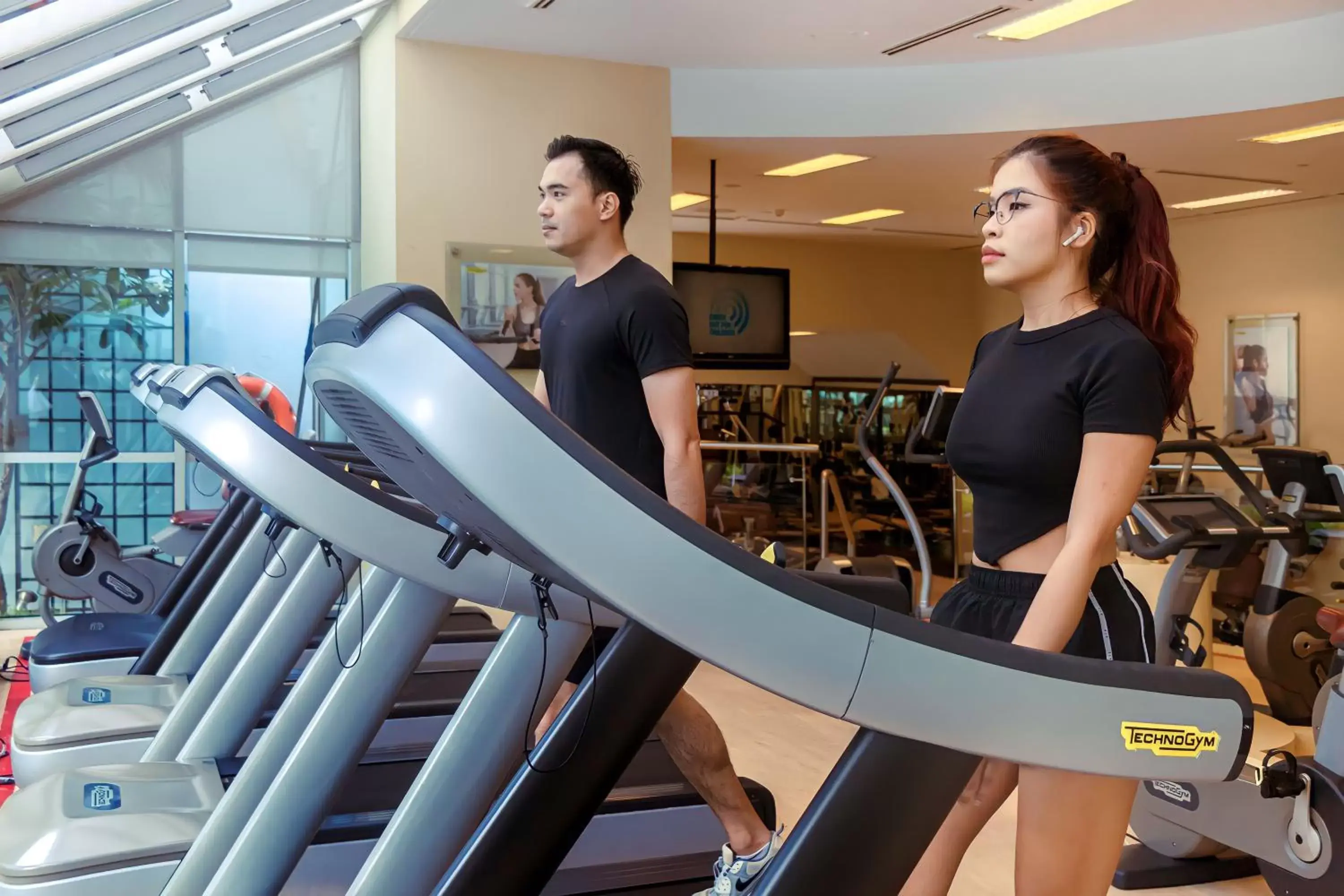 People, Fitness Center/Facilities in Sheraton Saigon Hotel & Towers