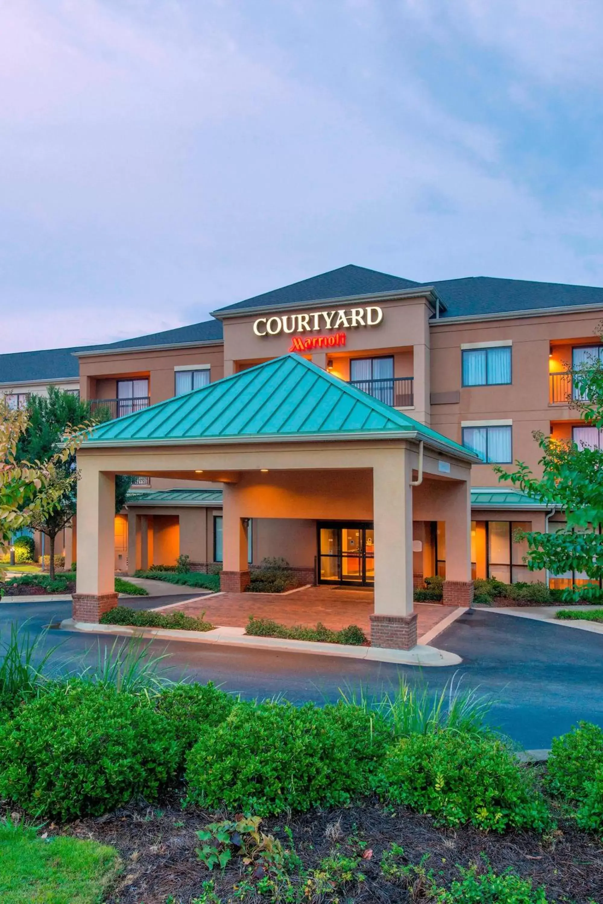 Property Building in Courtyard by Marriott Montgomery Prattville