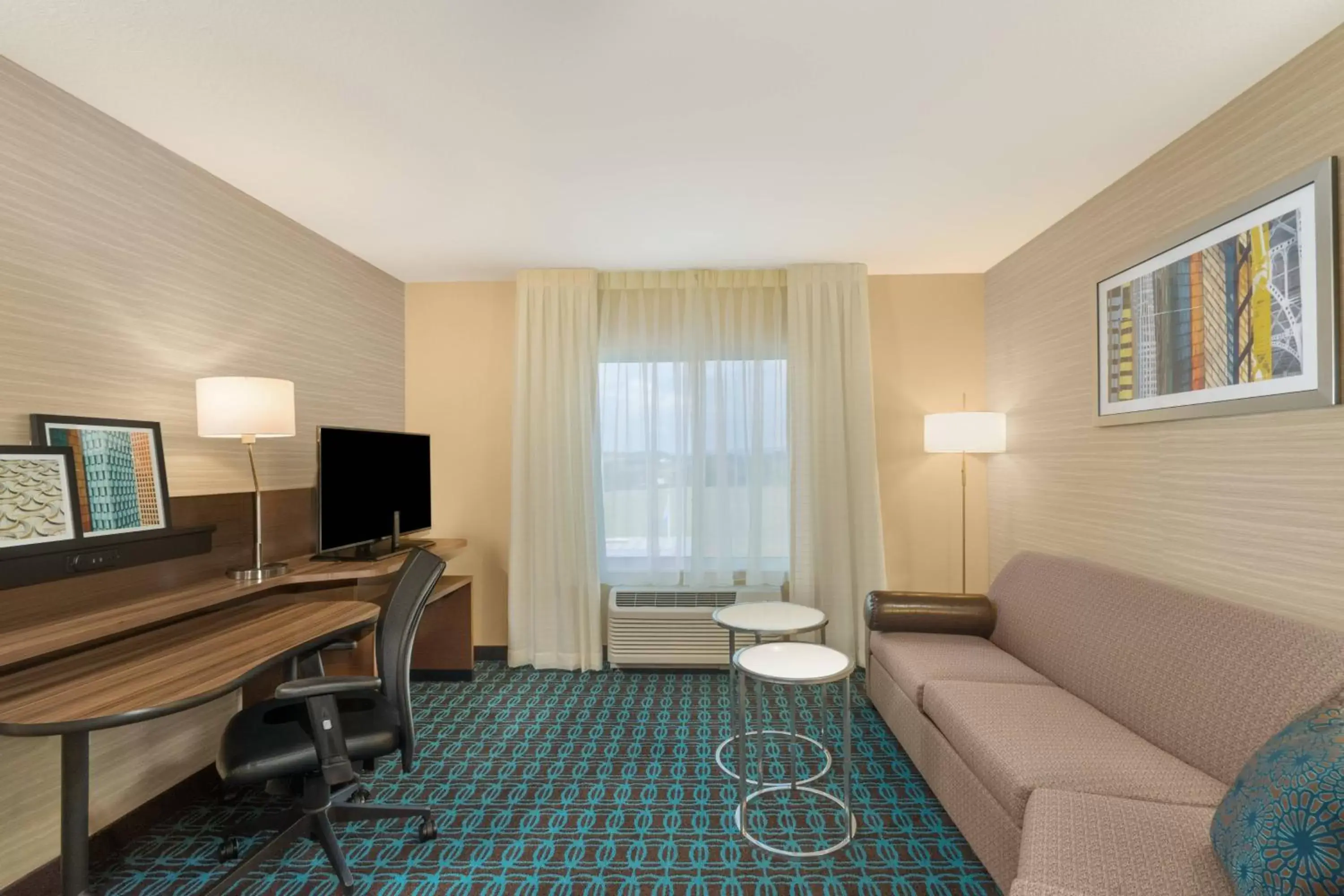 Living room, Seating Area in Fairfield Inn & Suites by Marriott Bloomsburg