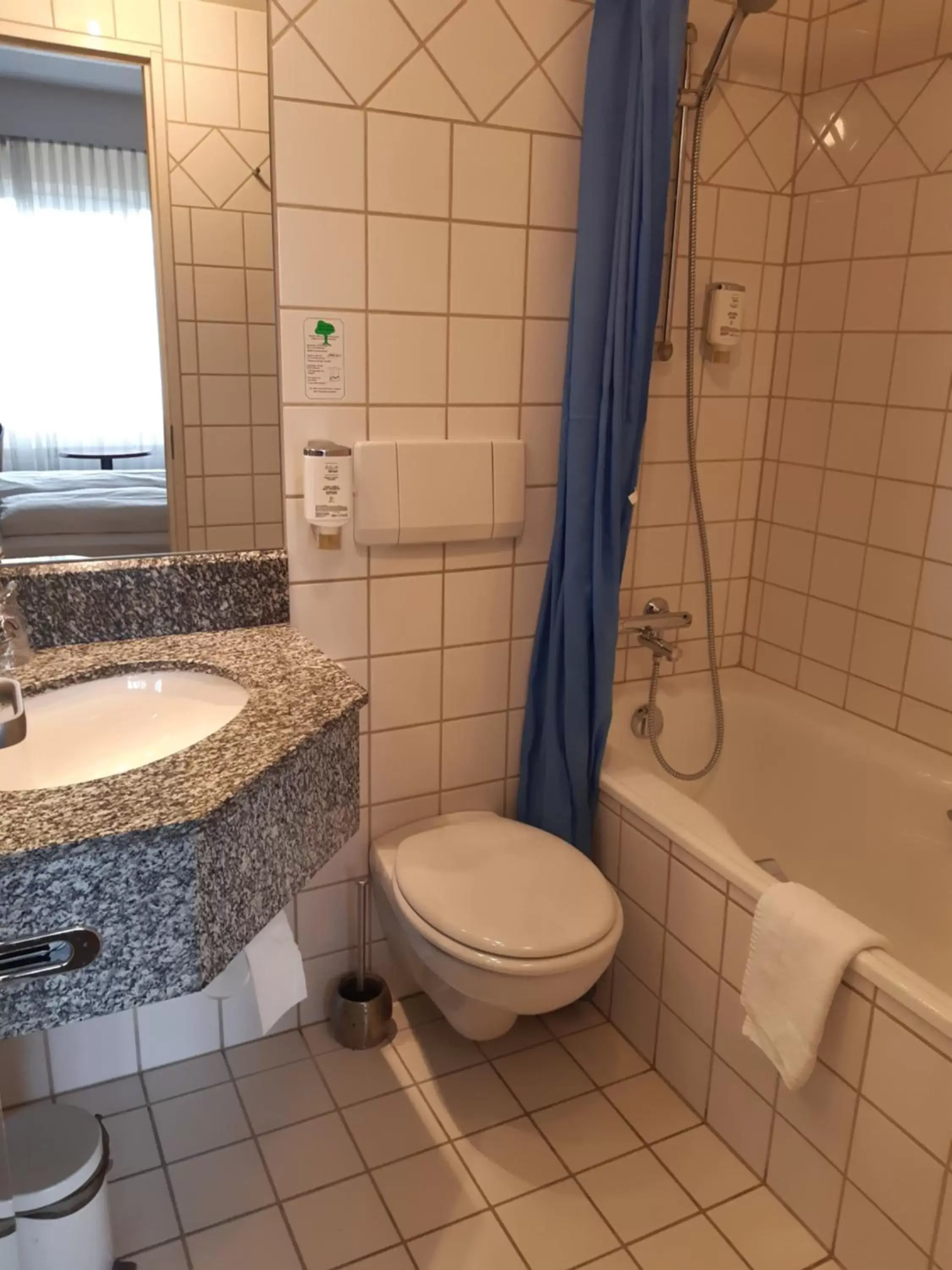 Shower, Bathroom in Good Morning + Leipzig