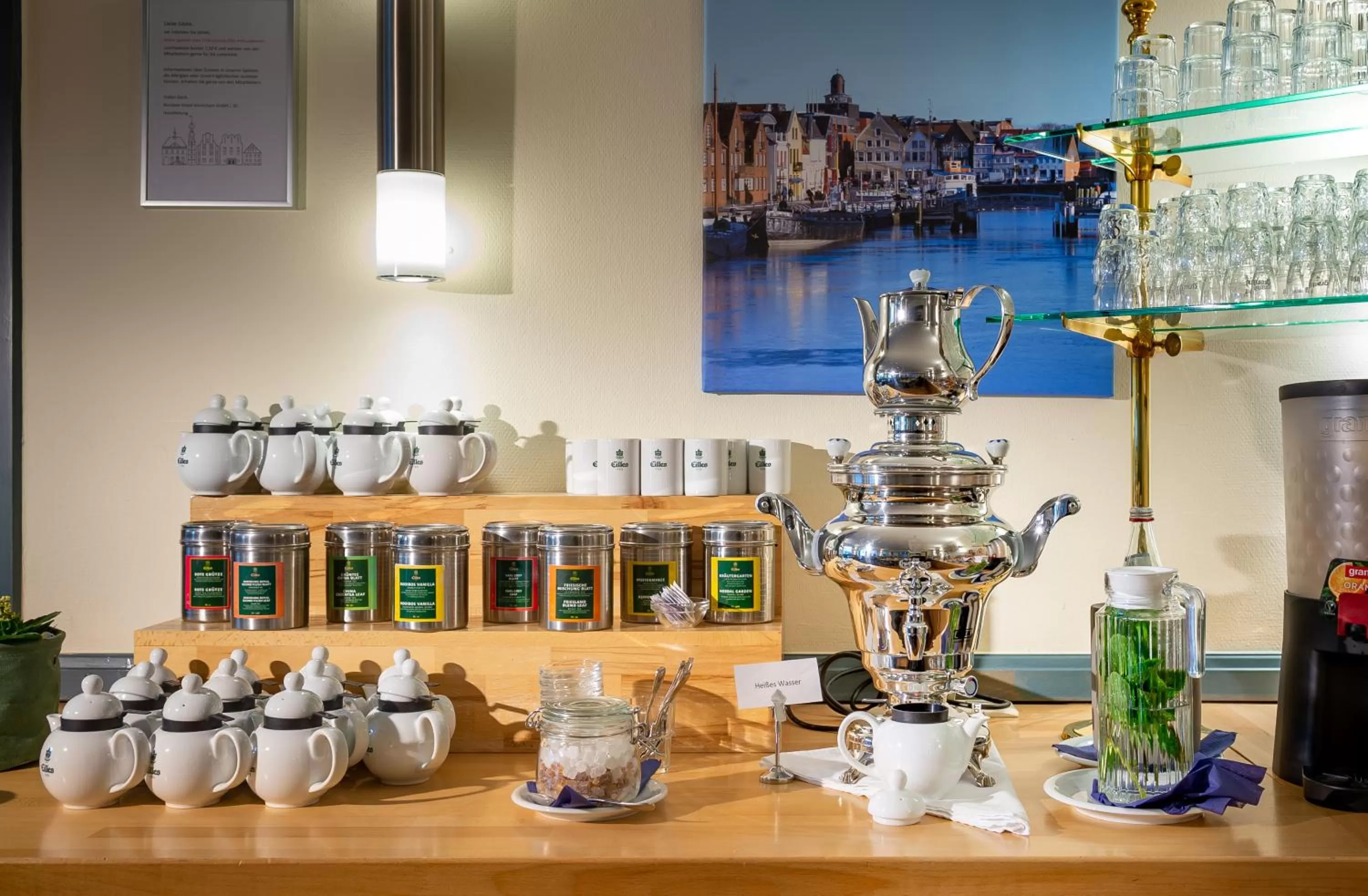 Coffee/tea facilities in Nordsee-Hotel Hinrichsen