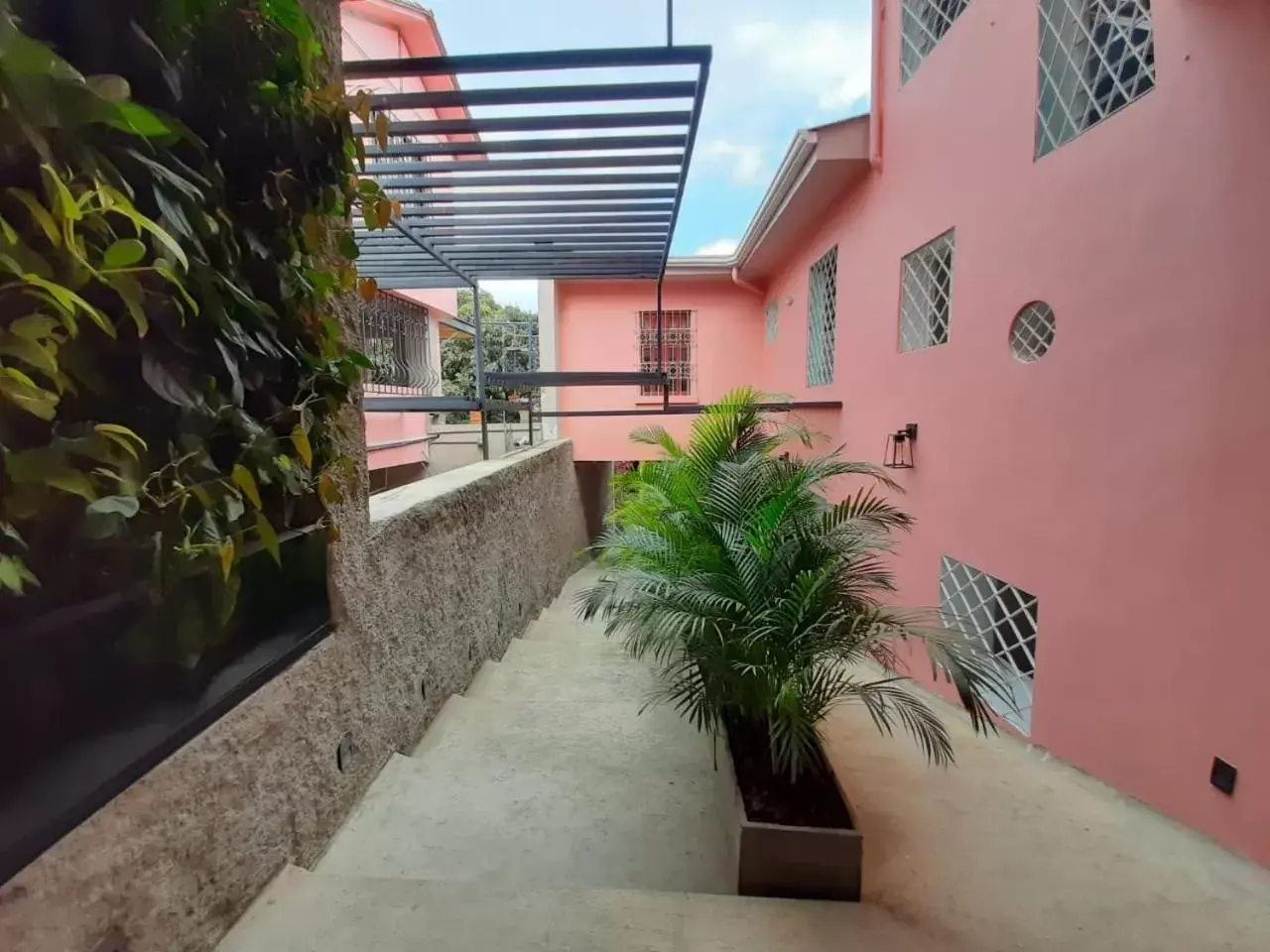 Facade/entrance in Rossa Palma Facade/entrance in Rossa Palma