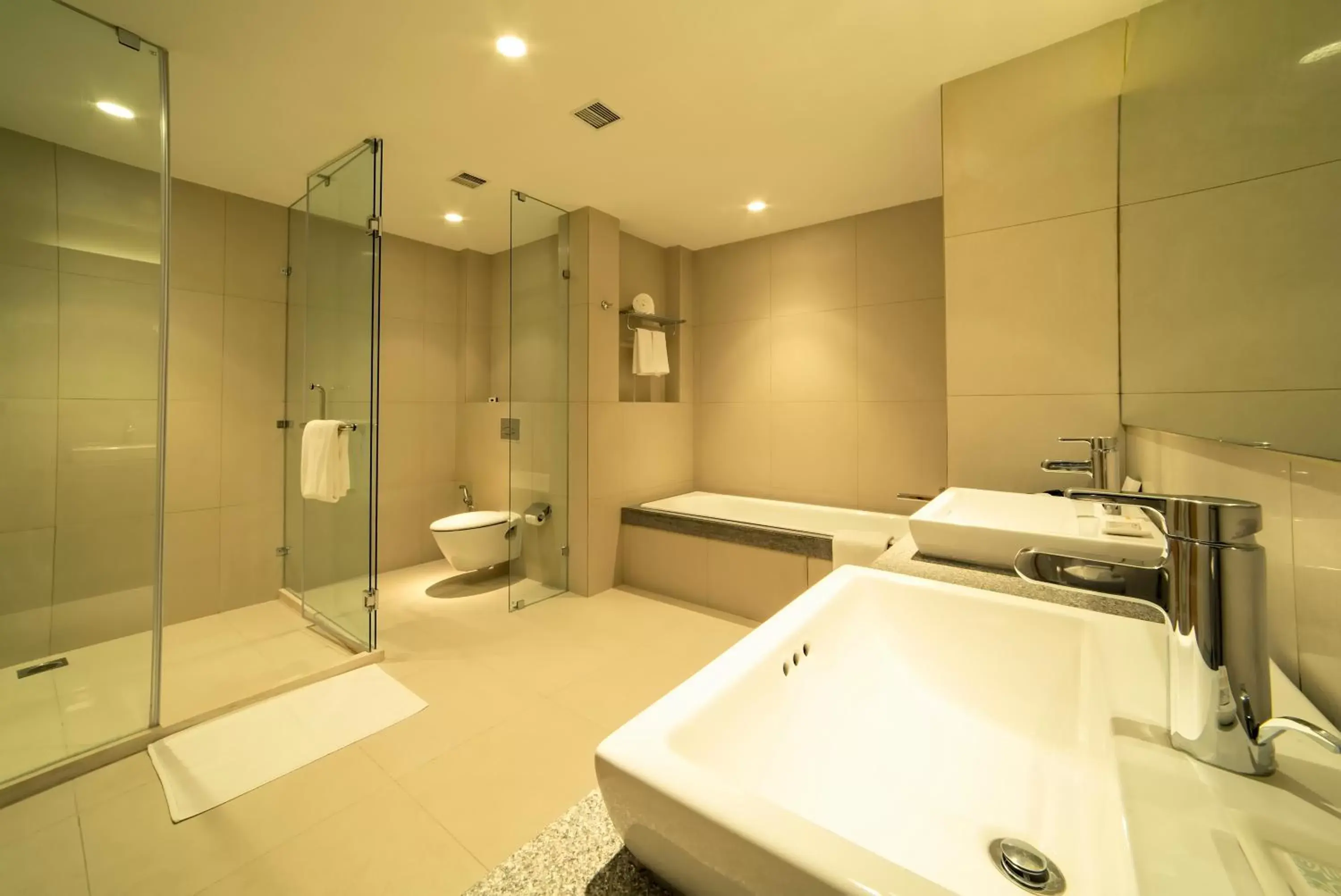 Bathroom in Oakwood Residence Kapil Hyderabad