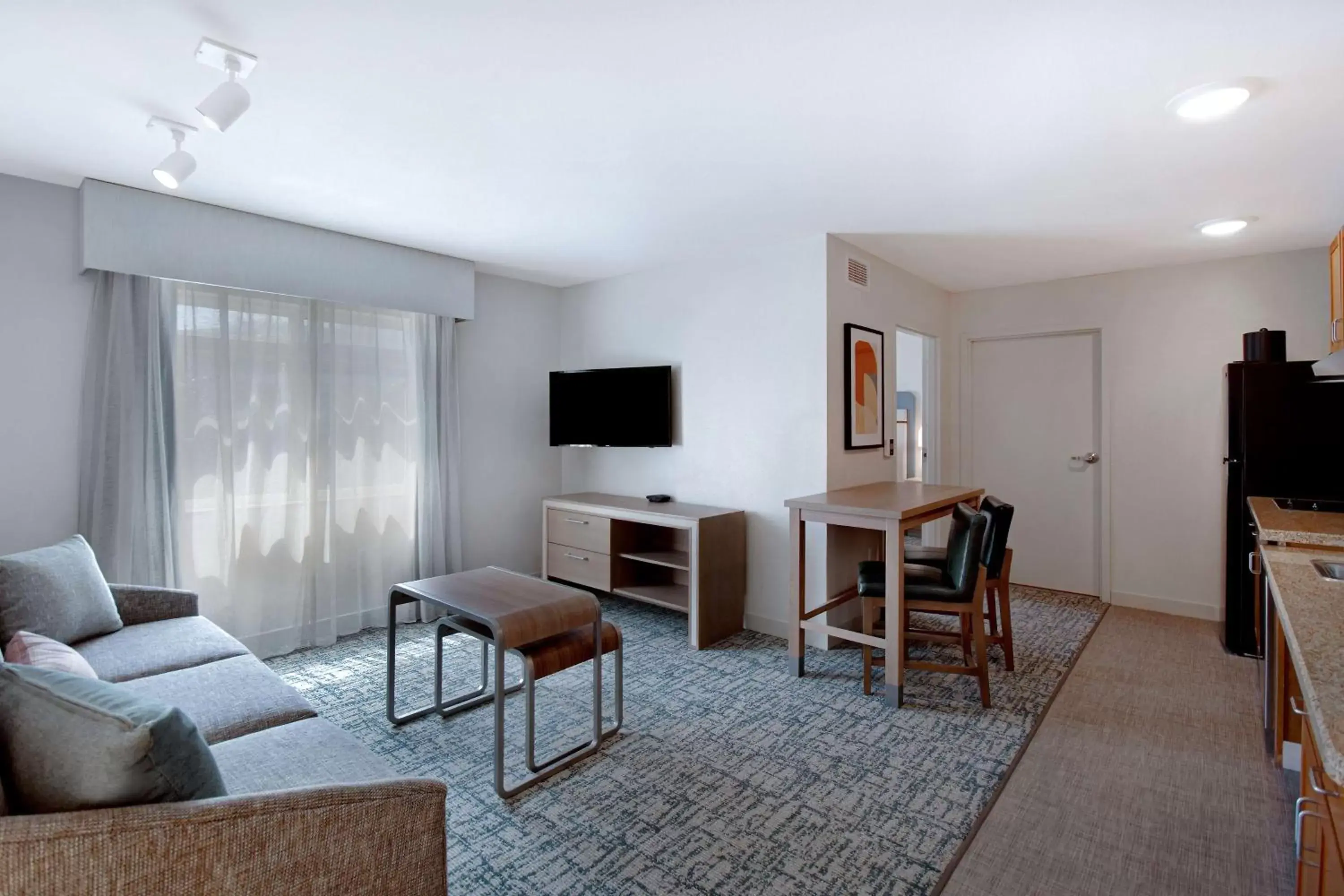 Living room, Seating Area in Homewood Suites by Hilton San Francisco Airport North California