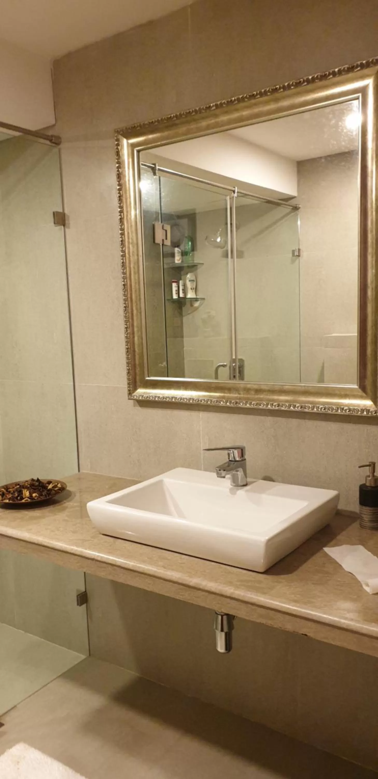 Bathroom in Eternal wave by HappyInch