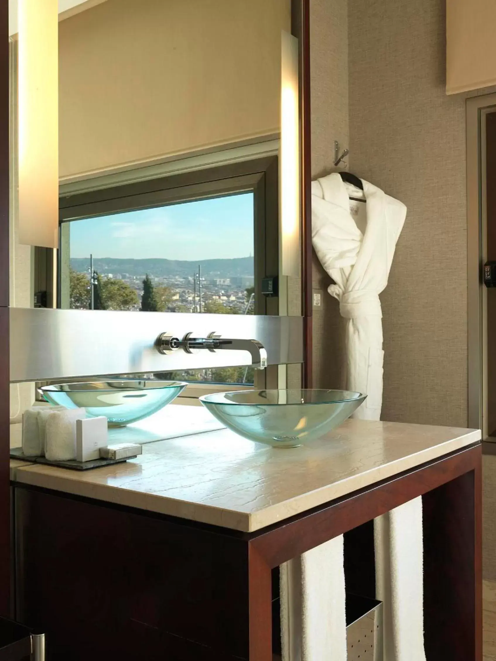 Bathroom in Hotel Miramar Barcelona GL