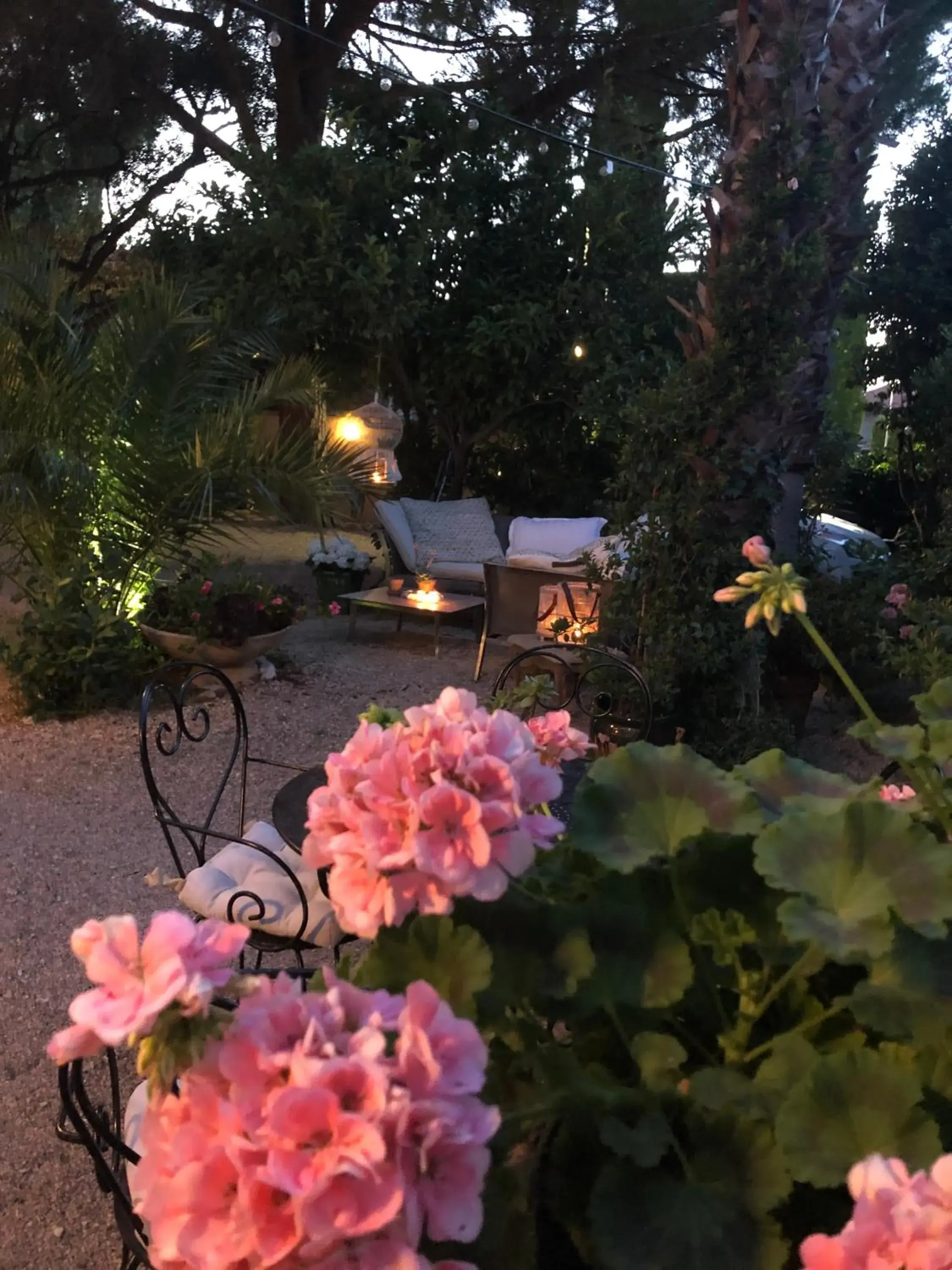 Property building in Hotel Le Ponteil Property building in Hotel Le Ponteil