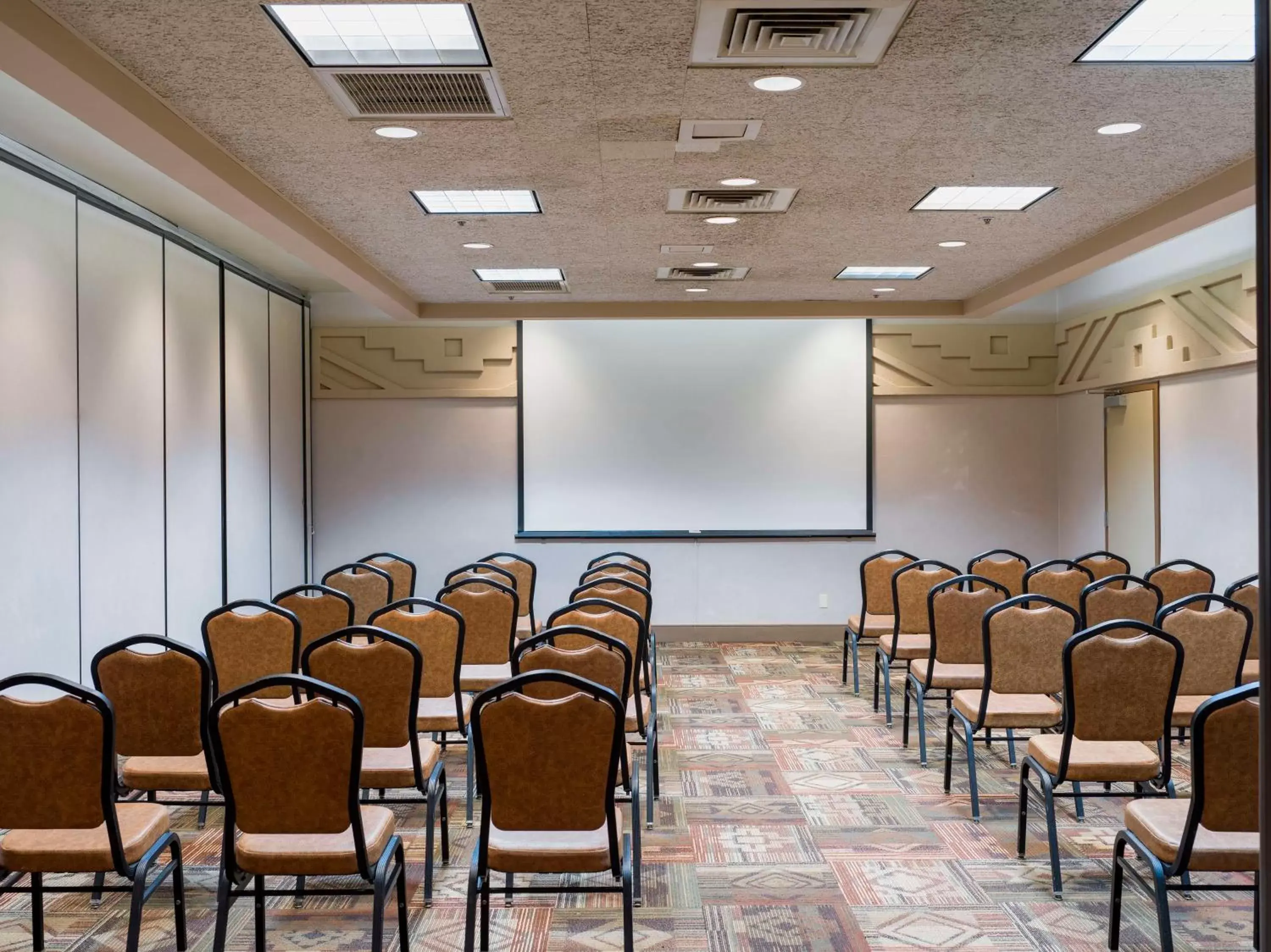 Meeting/conference room in Squire Resort at the Grand Canyon, BW Signature Collection