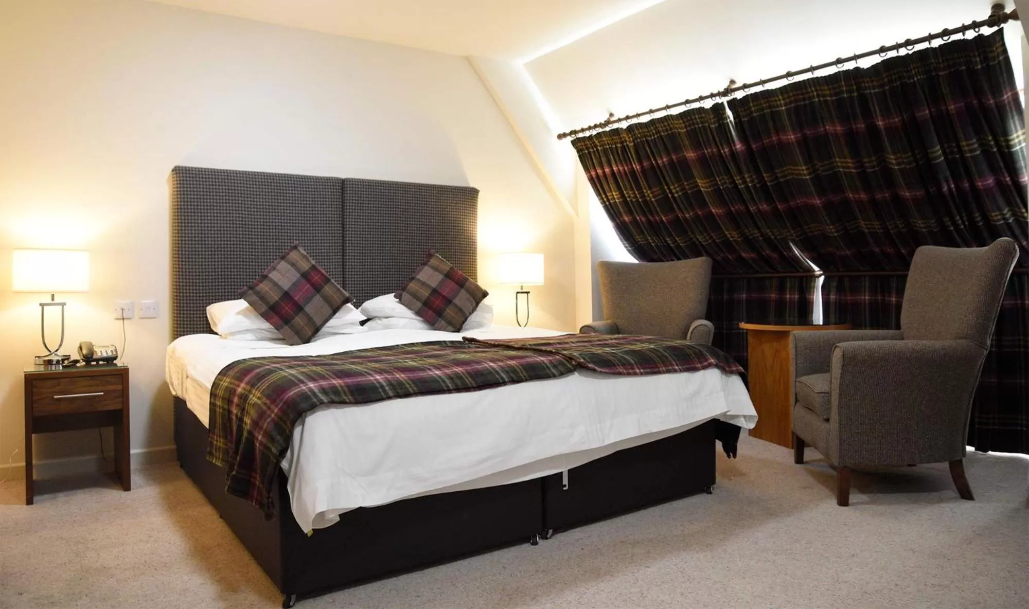 Bed in The Royal Hotel