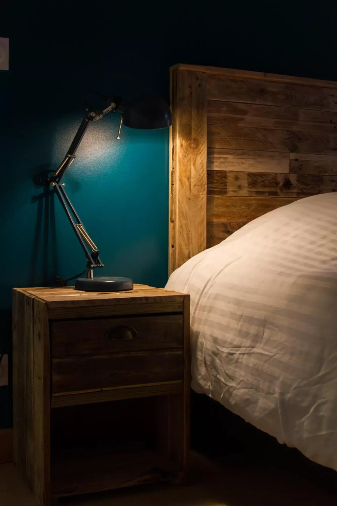 Decorative detail, Bed in Le Puy Carmin - Chambre d'hôtes avec jacuzzi