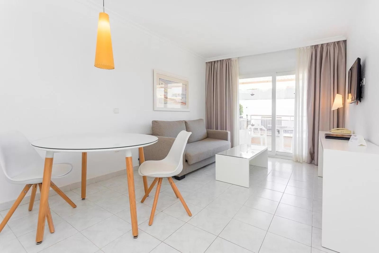 Living room in Aparthotel Duquesa Playa