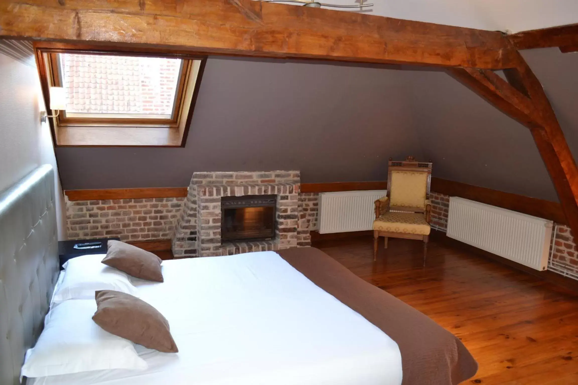 Bedroom, Bed in Le Domaine des Cigognes