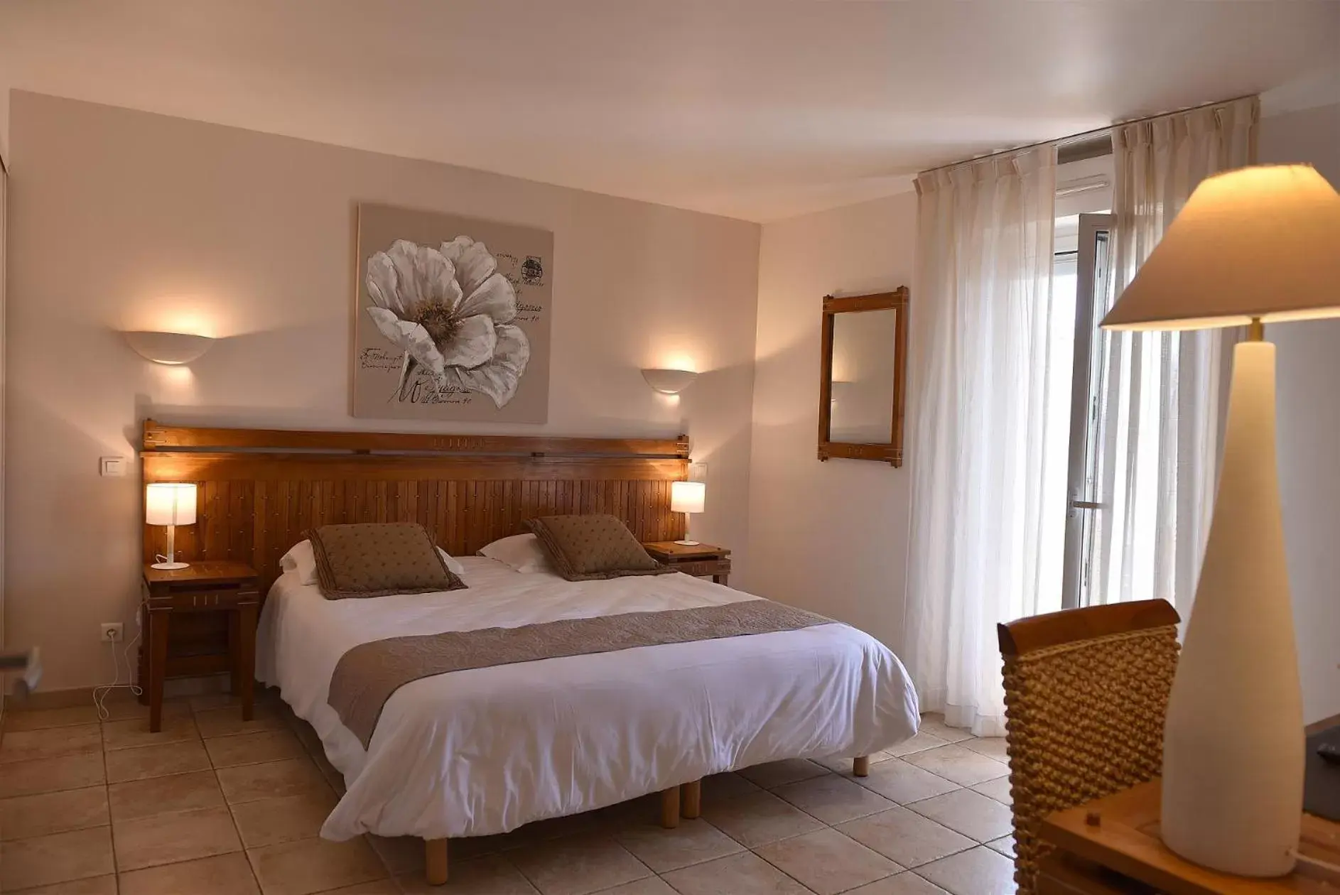 Bedroom, Bed in Hôtel A casa di Maria Cicilia
