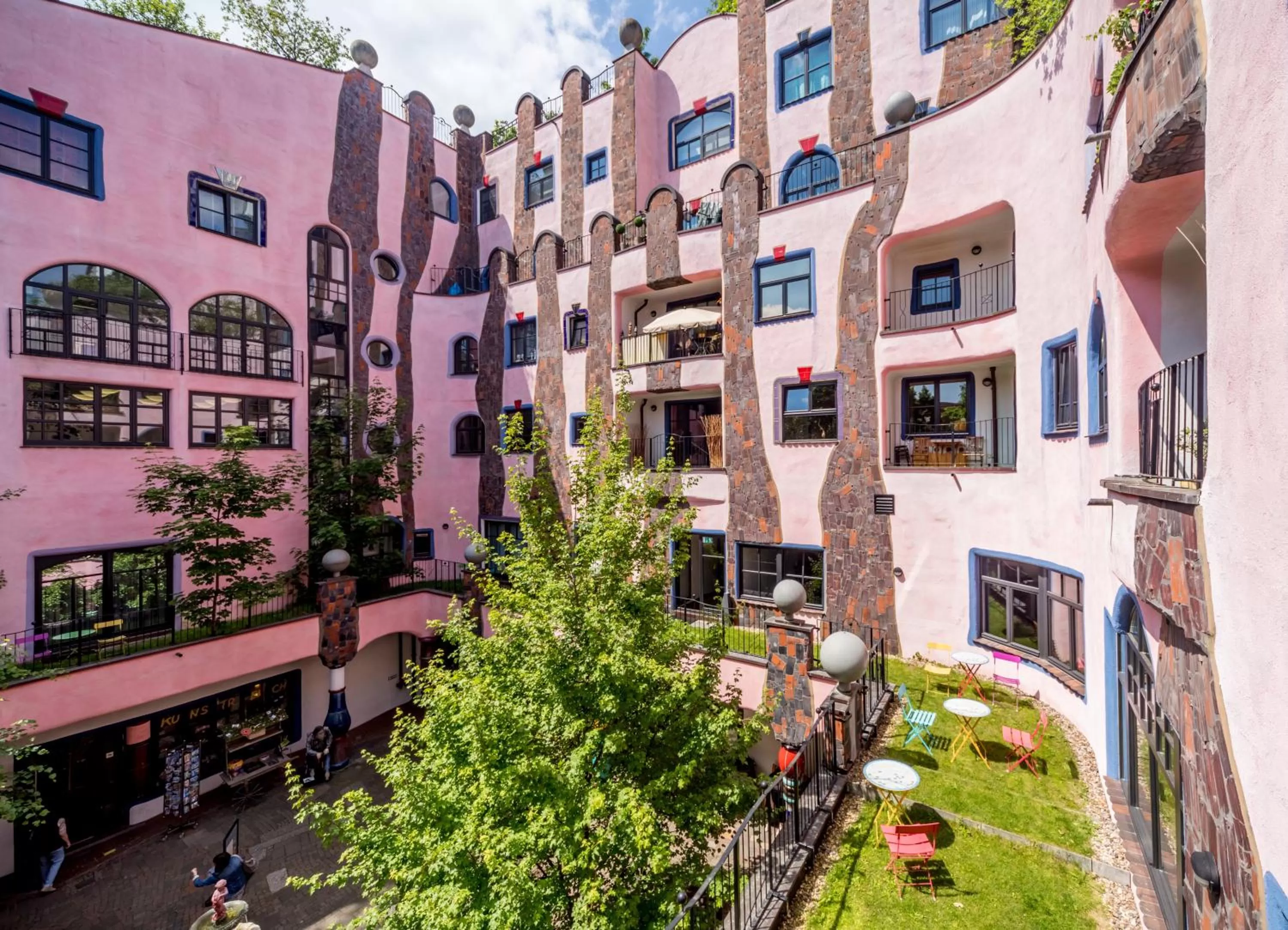 Patio in artHOTEL Magdeburg