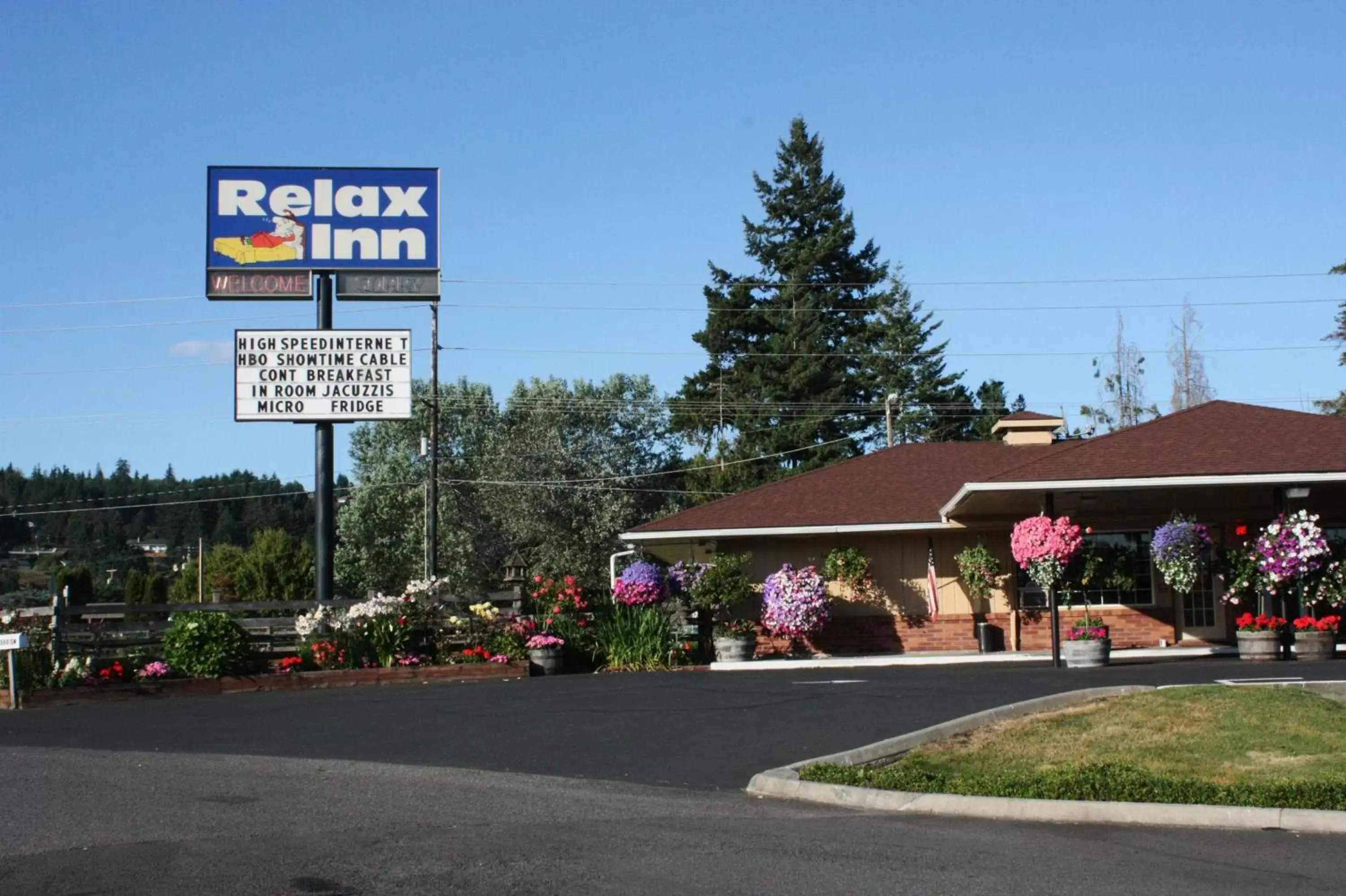 Facade/entrance, Property Building in Relax Inn Chehalis